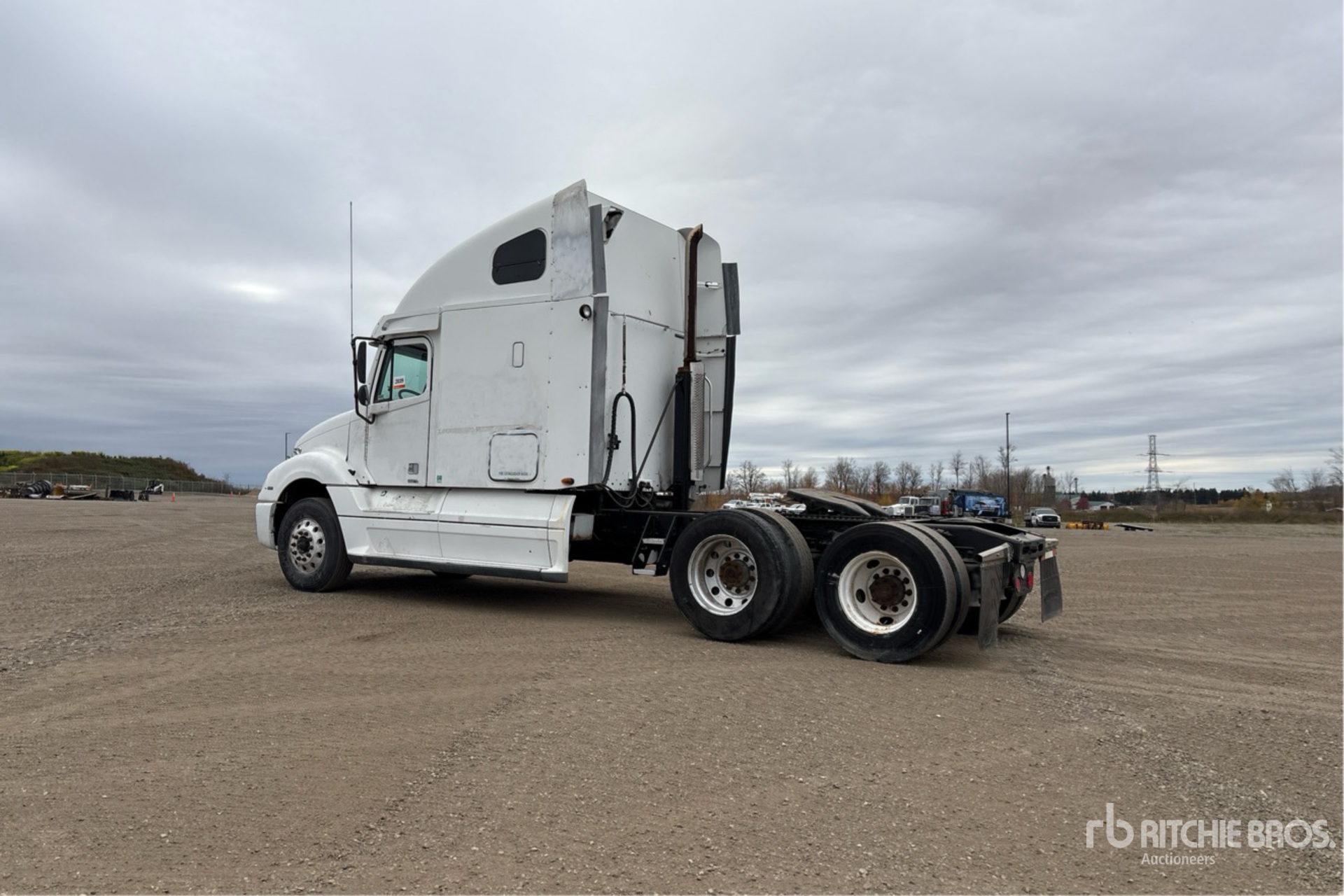 2005 Freightliner COLUMBIA 120
