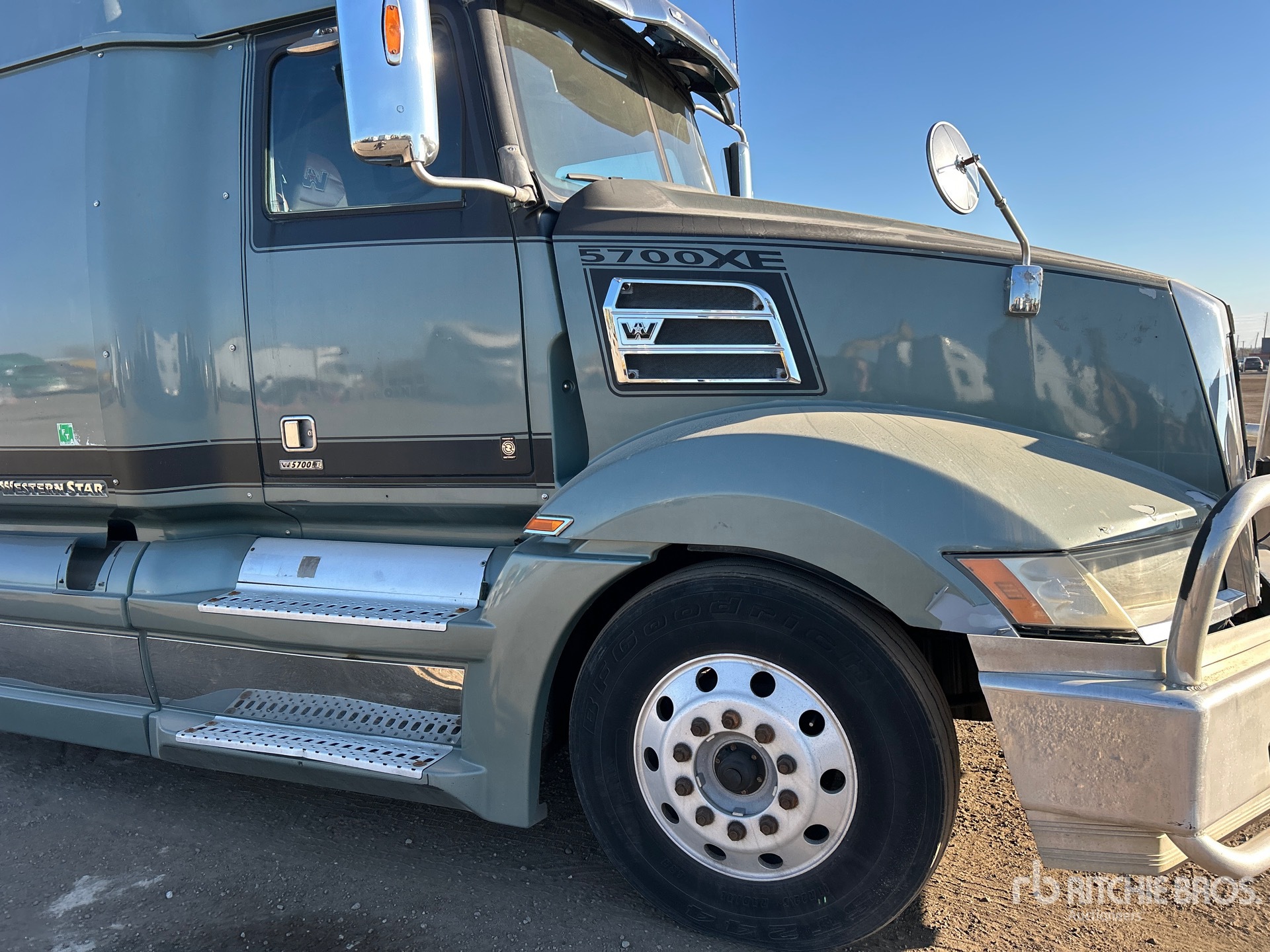 2017 Western Star 5700