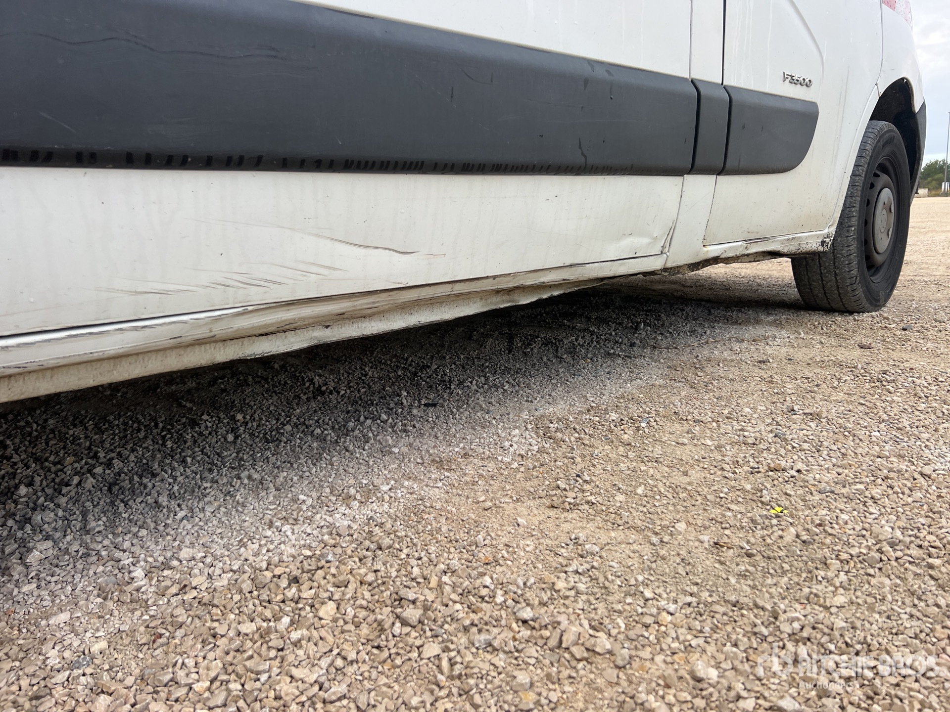 2010 Renault MASTER DCI100