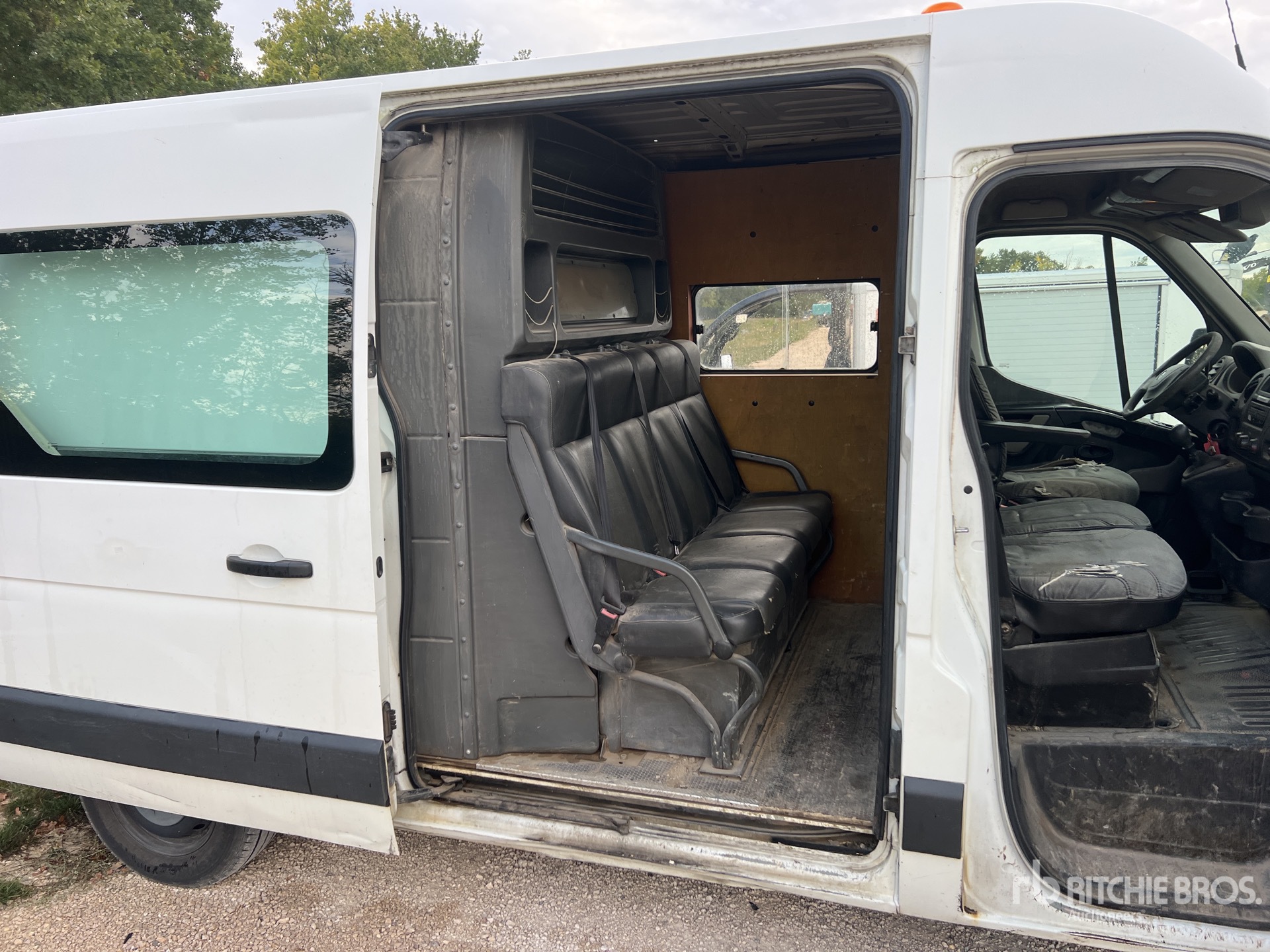 2010 Renault MASTER DCI100