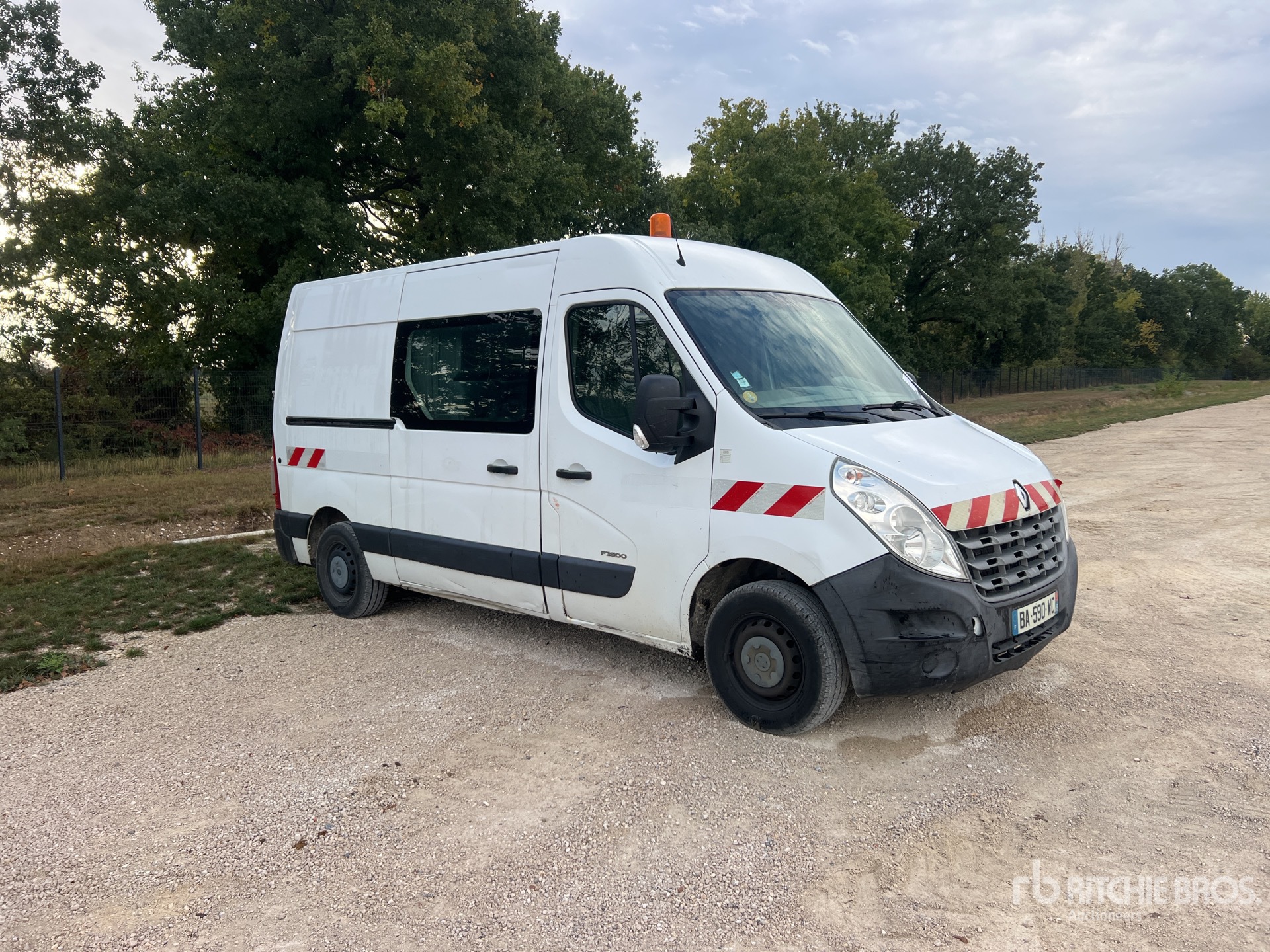 2010 Renault MASTER DCI100