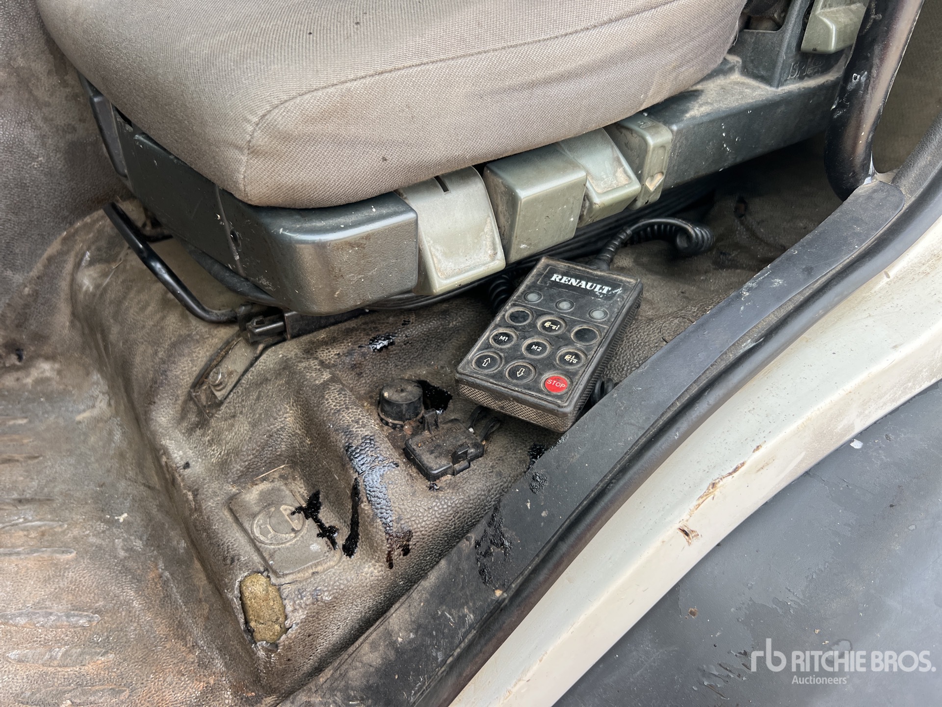 2004 Renault PREMIUM