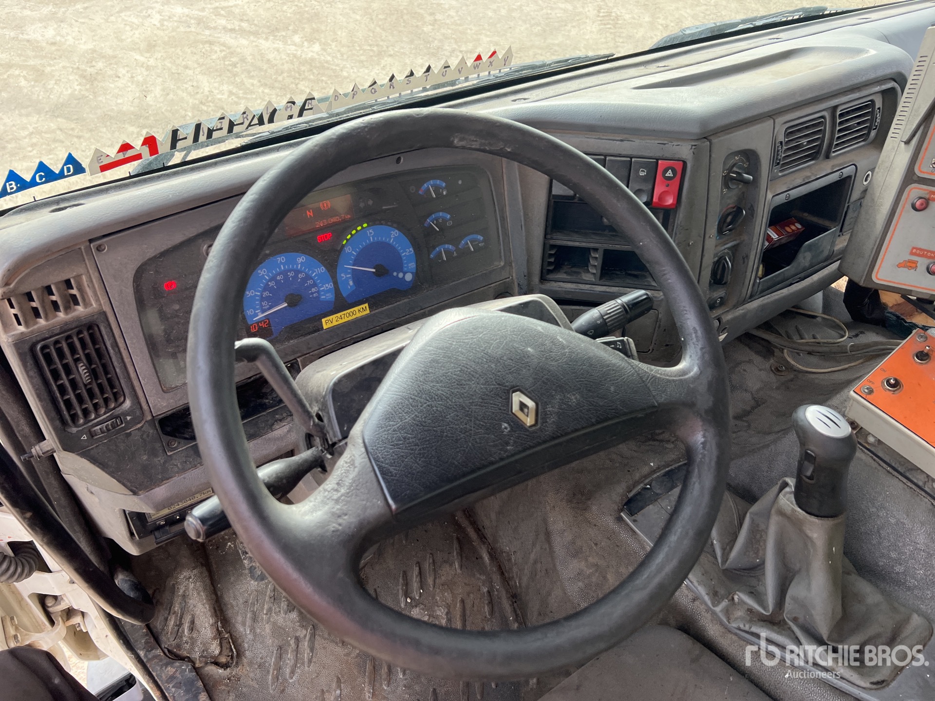 2004 Renault PREMIUM