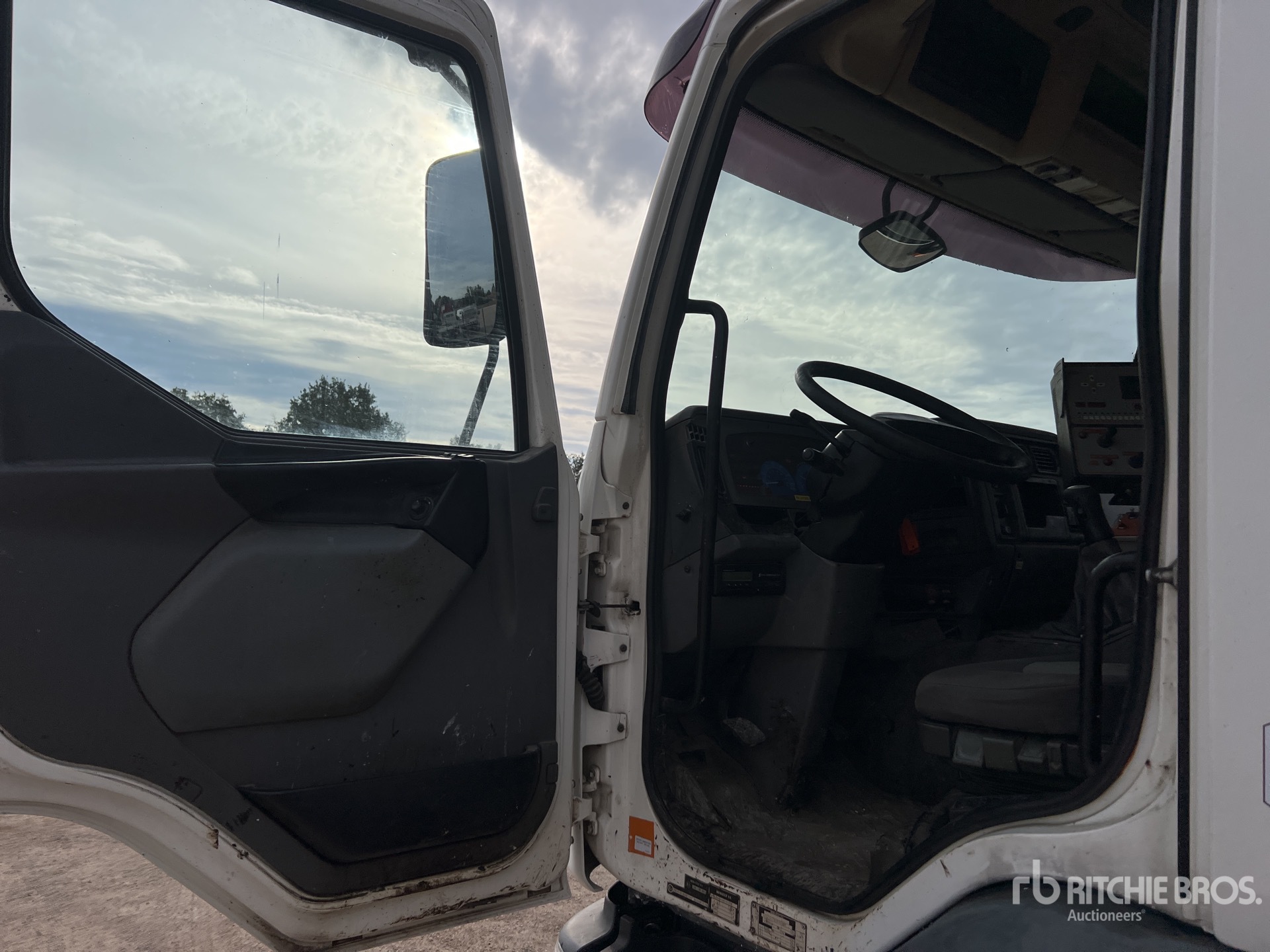 2004 Renault PREMIUM