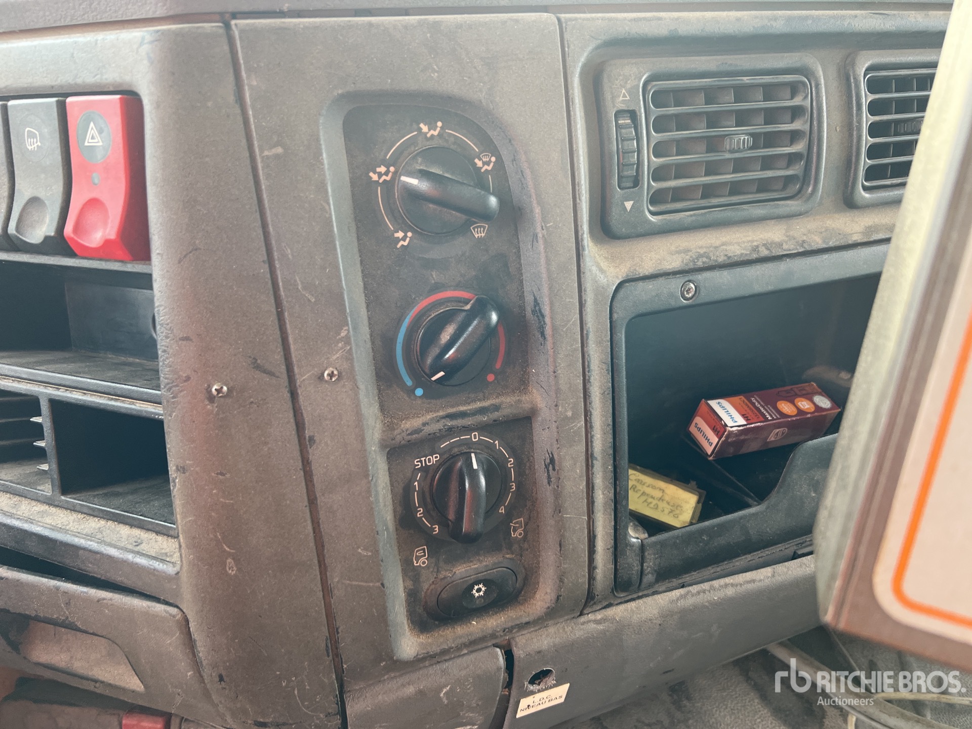 2004 Renault PREMIUM