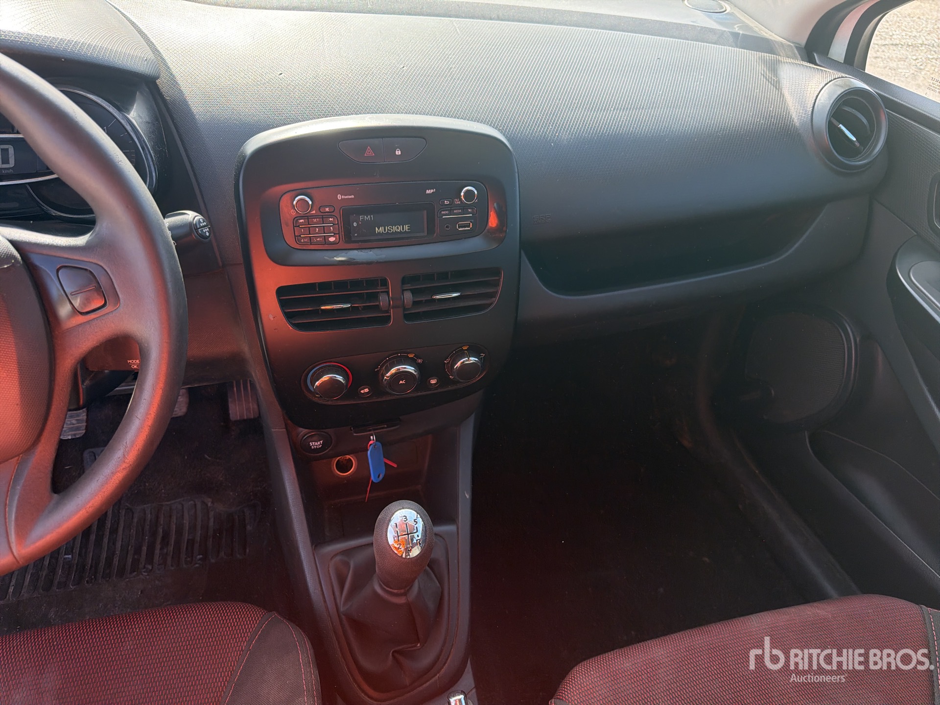 2013 Renault CLIO 4
