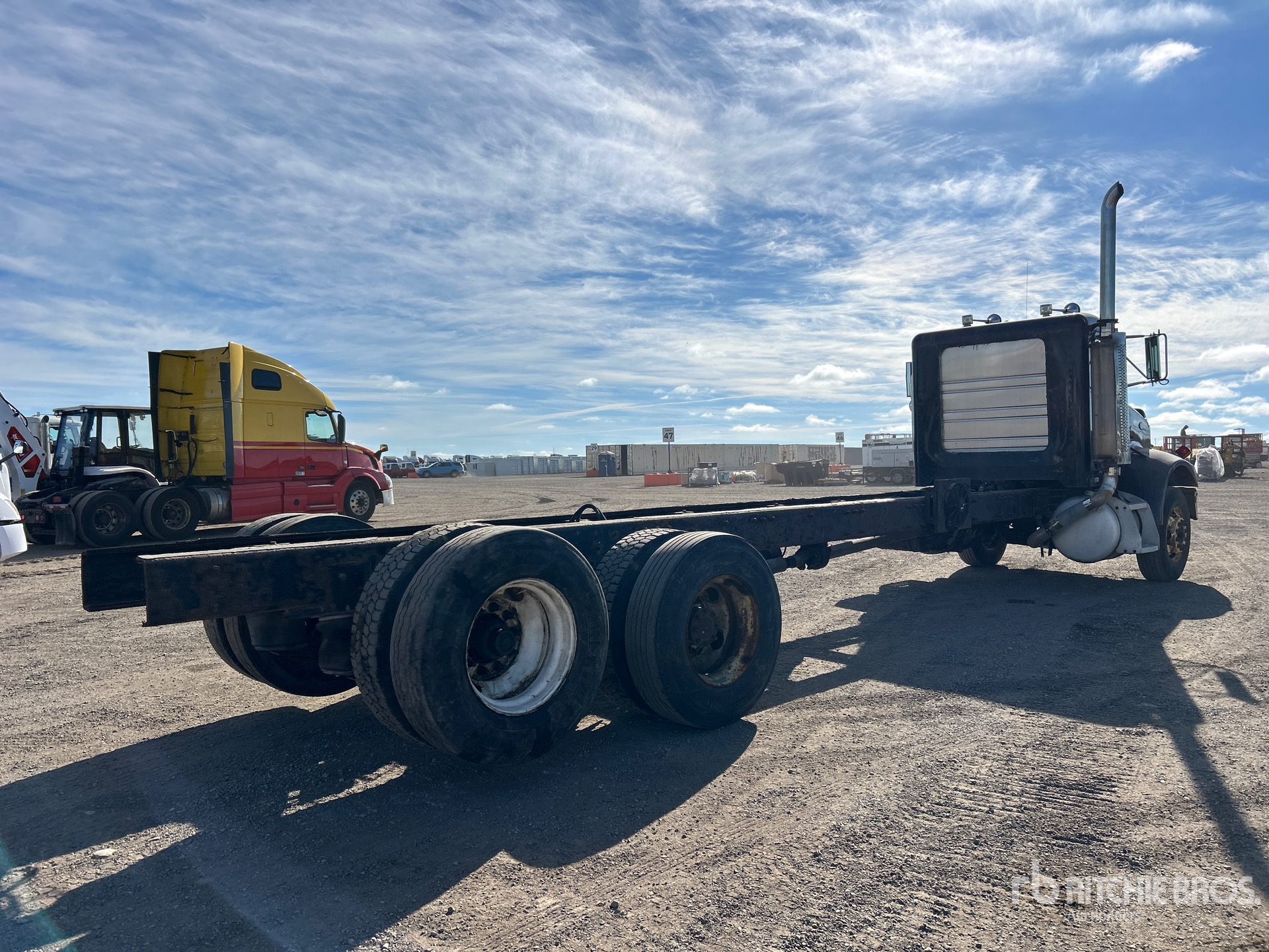 2004 Peterbilt 330