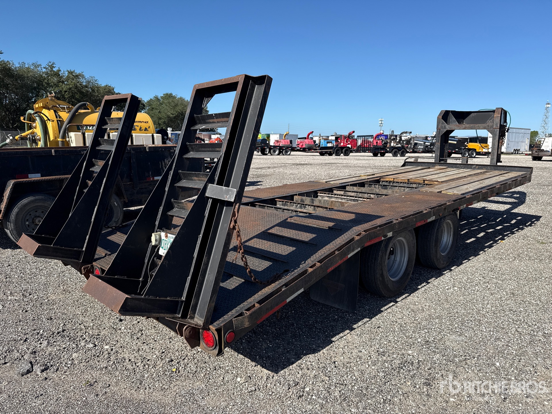 2007 Butler 28 FT T/A