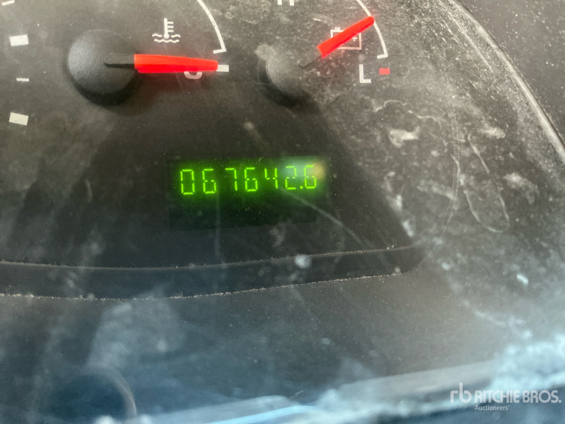 2005 Ford E-350