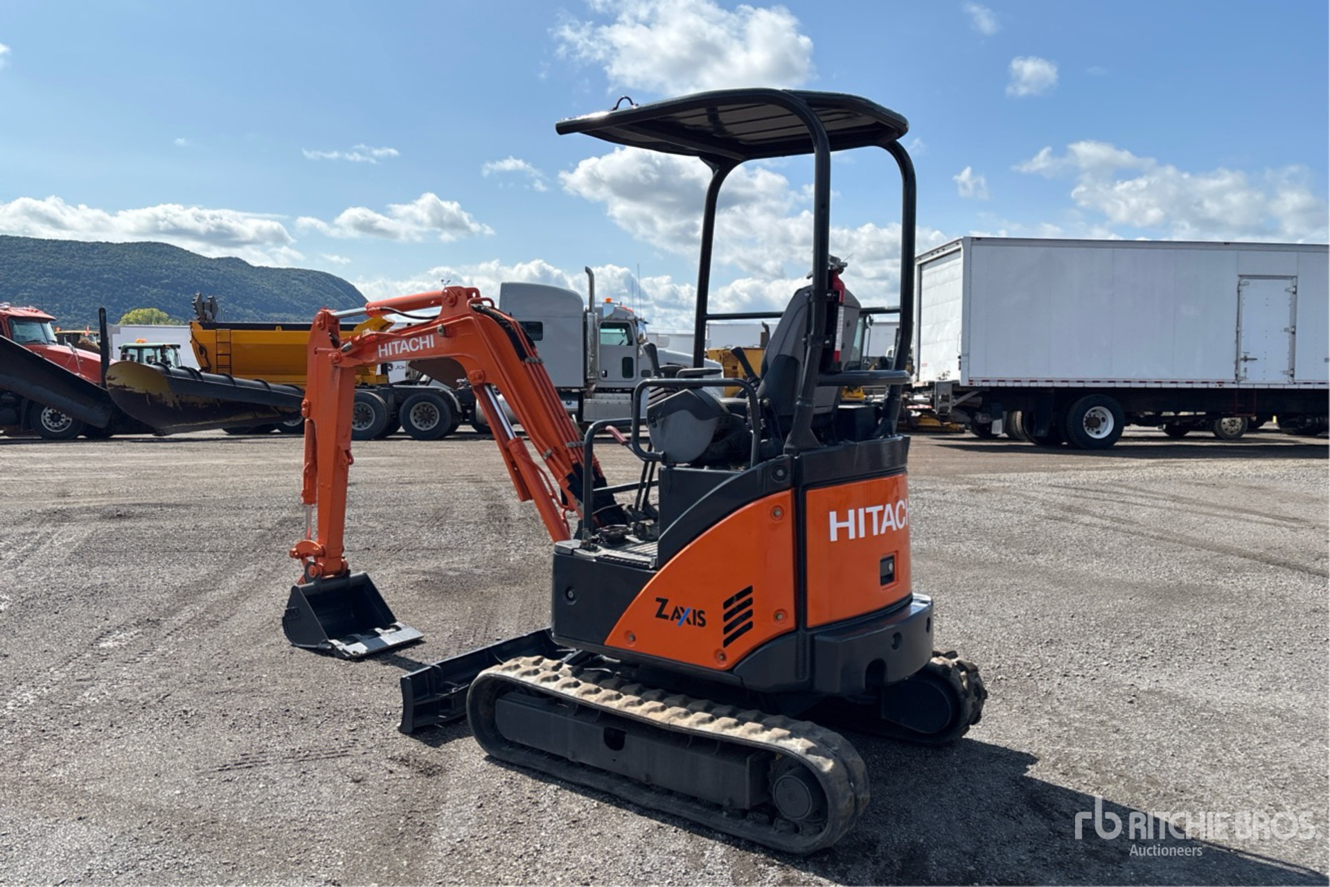 2012 Hitachi ZX17U-2