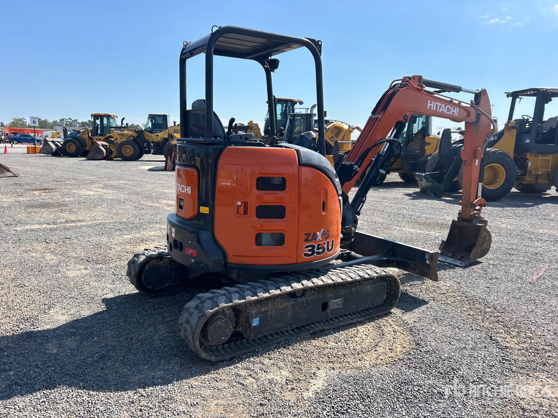 2022 Hitachi ZX35U-5N