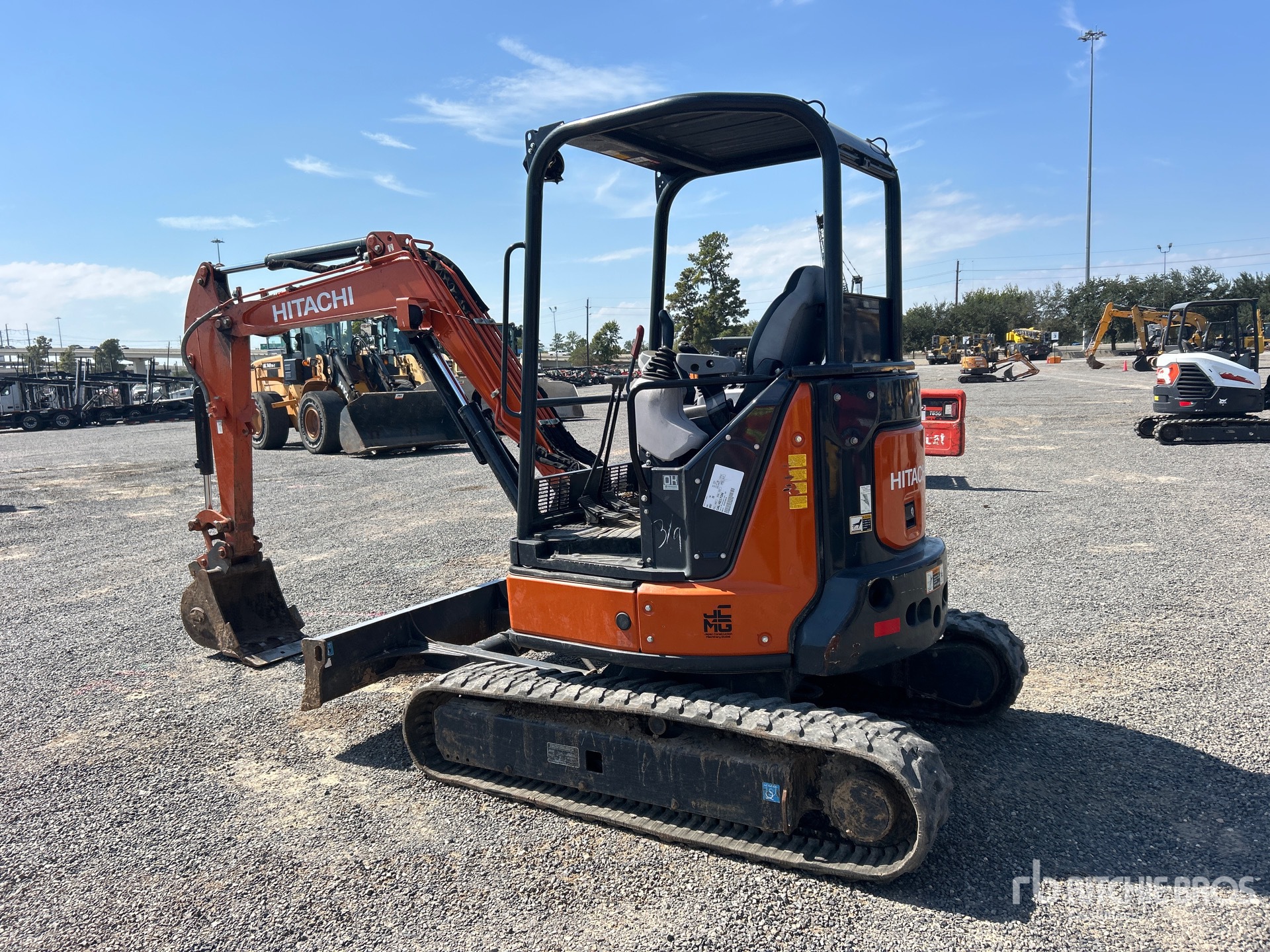 2022 Hitachi ZX35U-5N