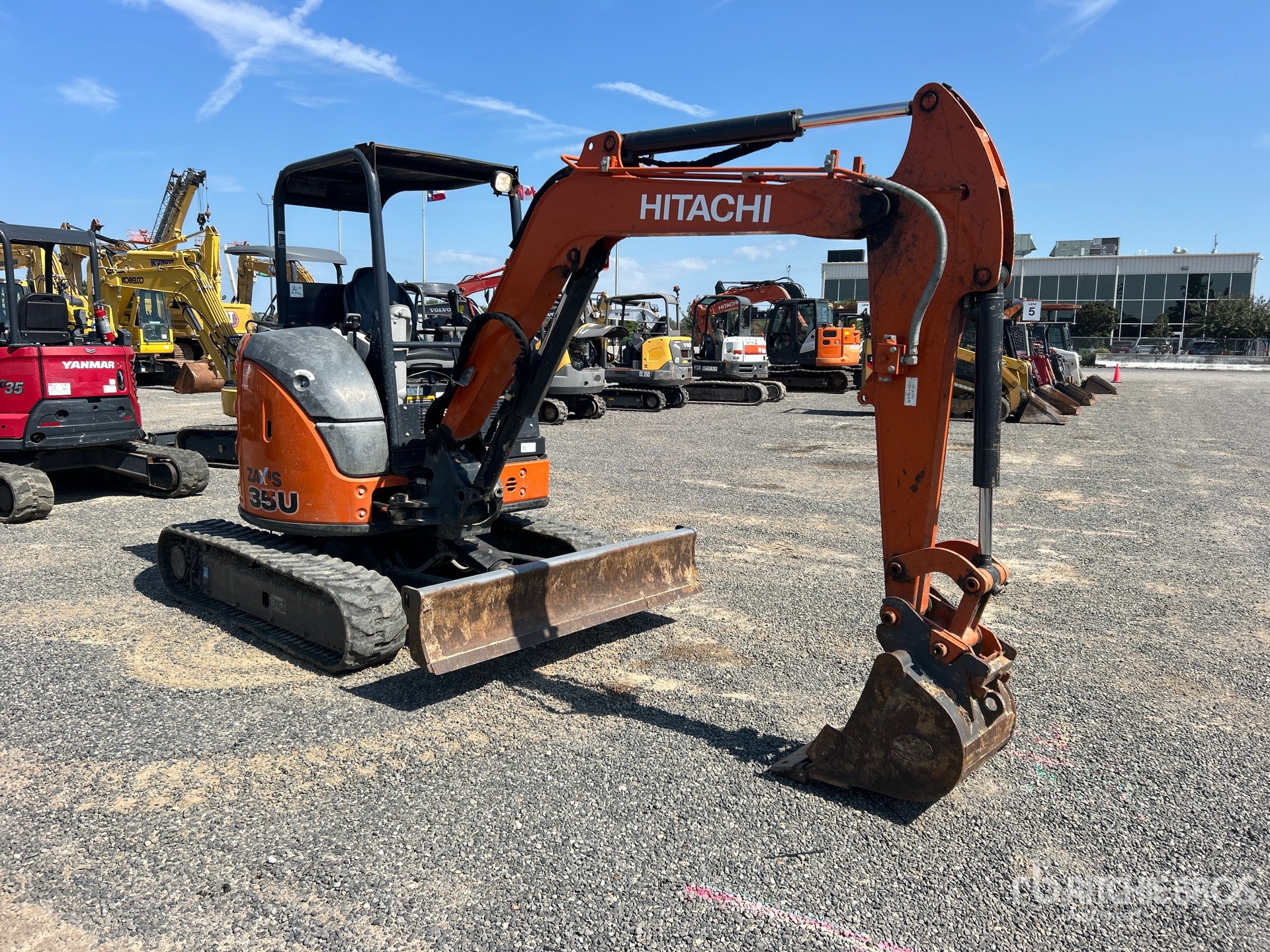 2022 Hitachi ZX35U-5N