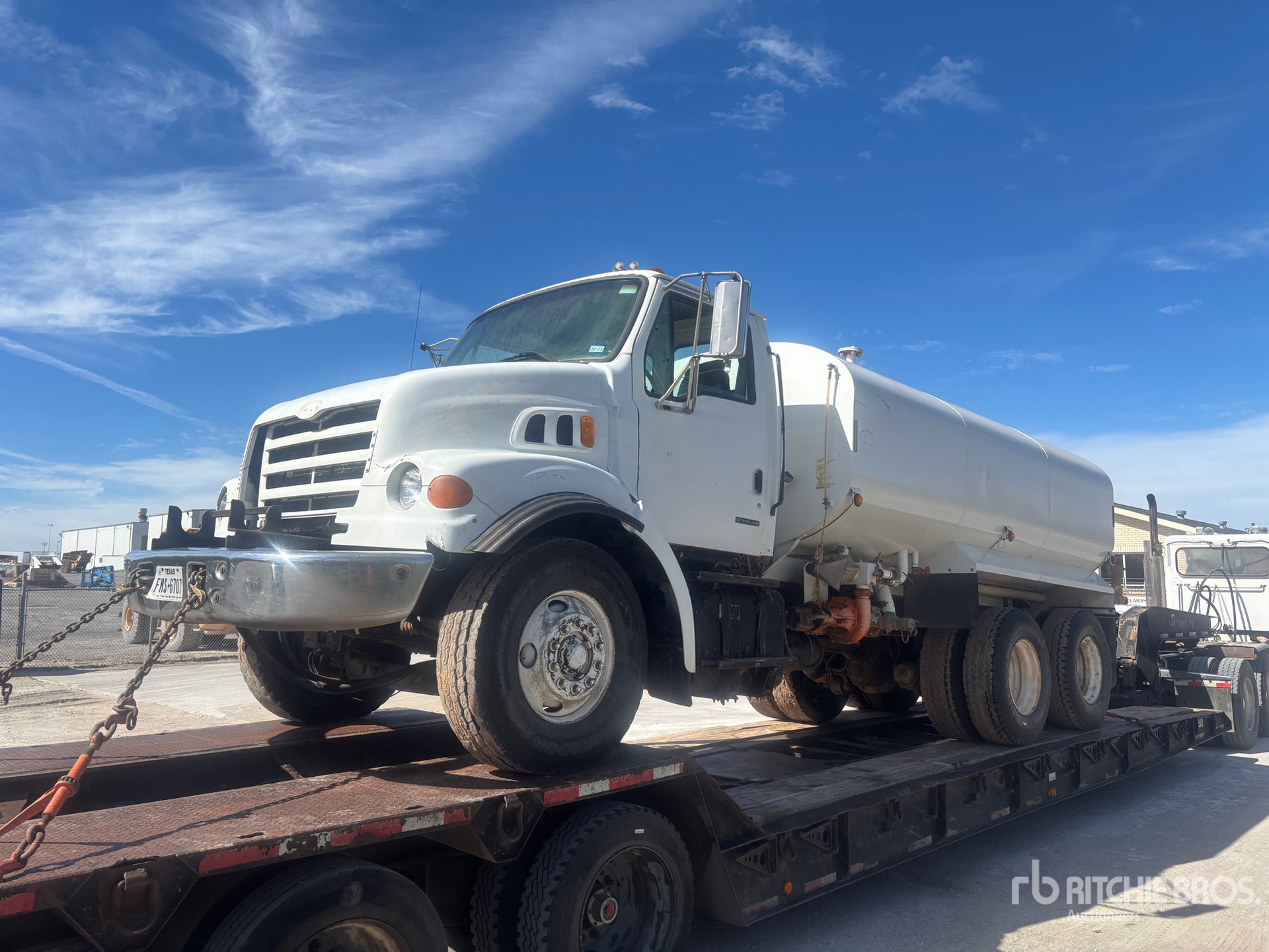 2000 Sterling L7501