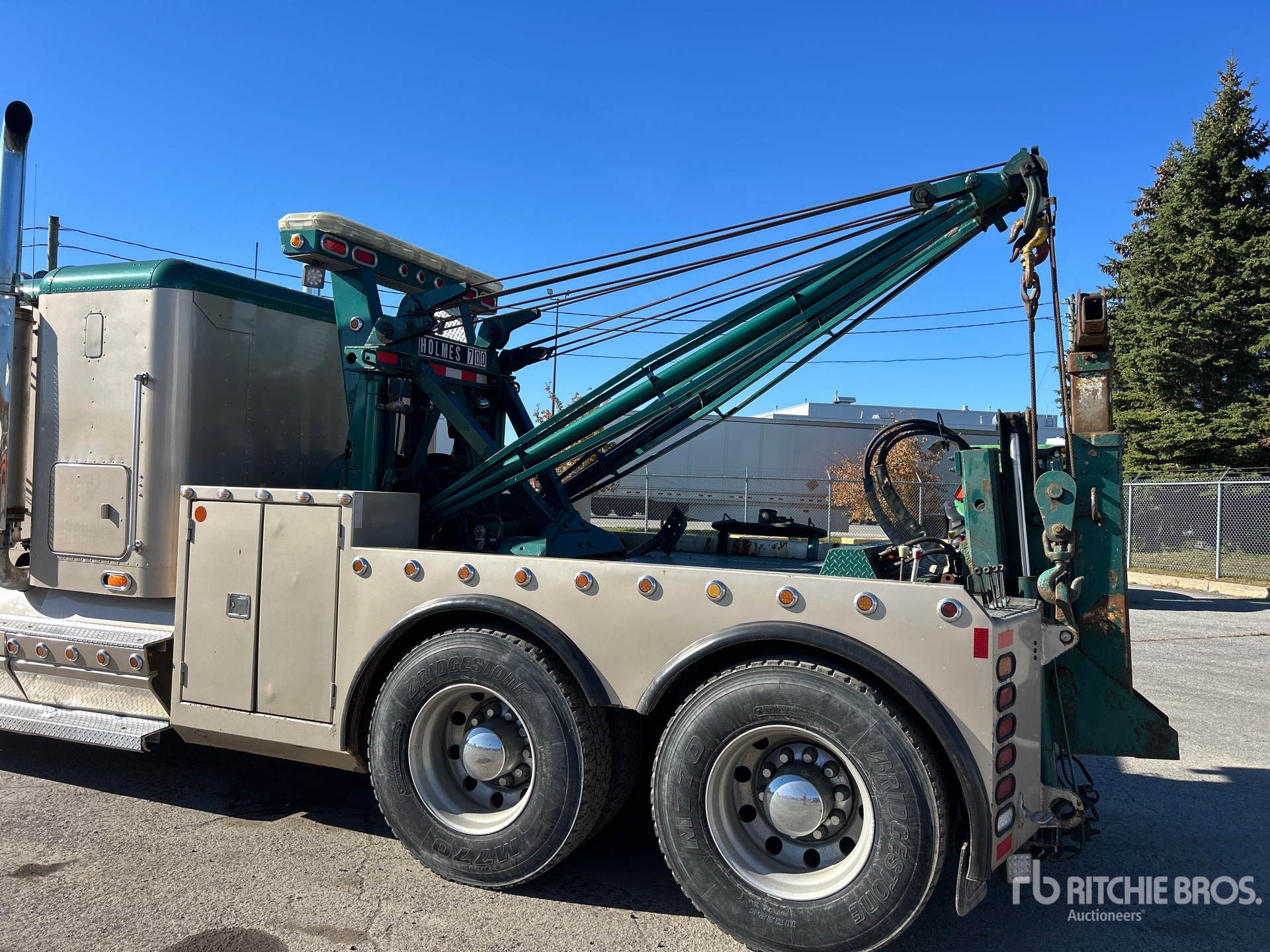 1996 Freightliner FLD120