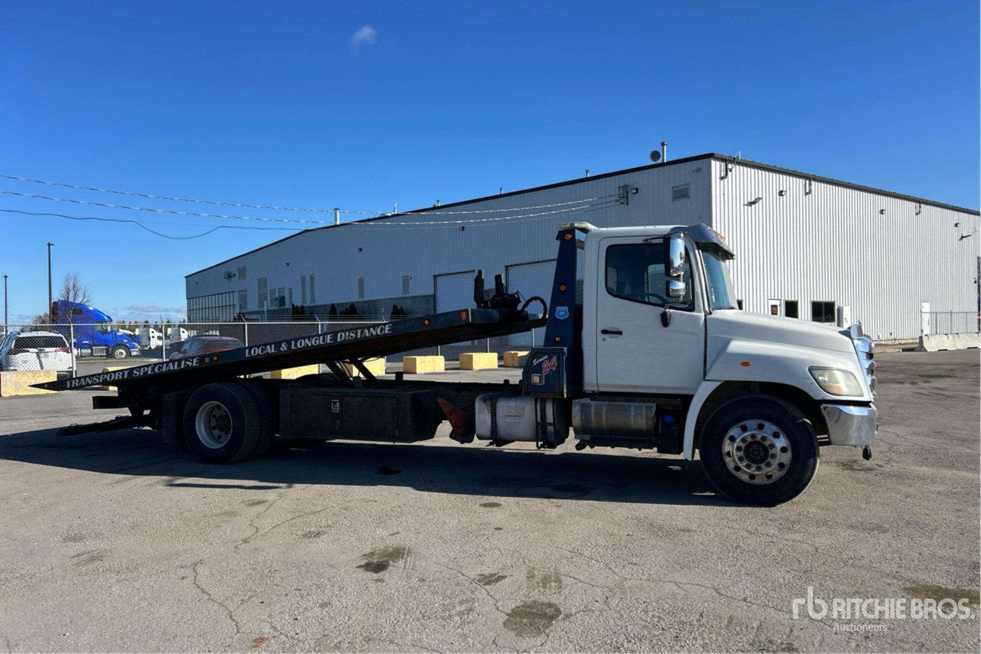 2013 Hino 338