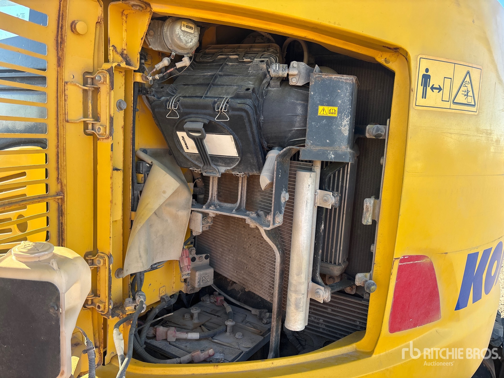 2014 Komatsu PC138US