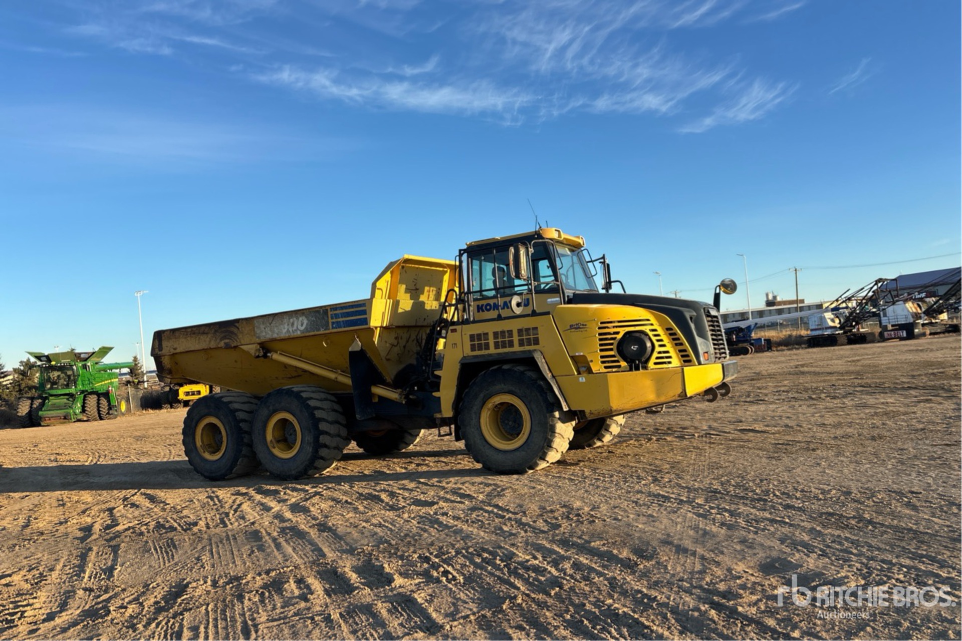2013 Komatsu HM300-3