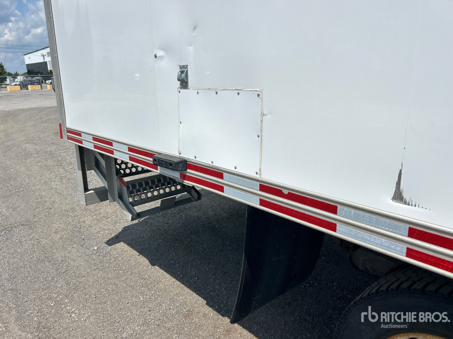 2020 Isuzu NPR EFI