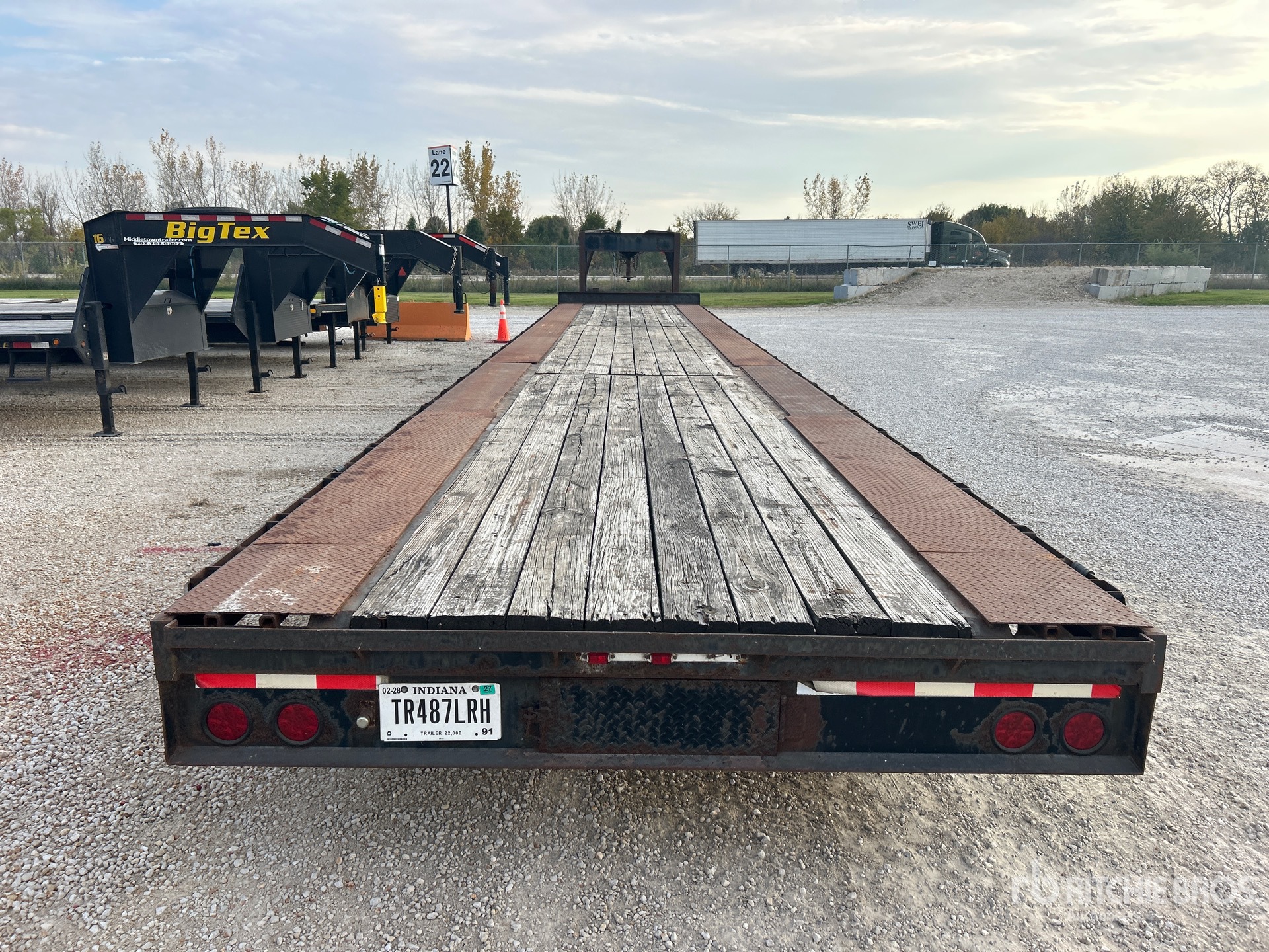 2012 Rolls Rite 48 ft Tri/A Gooseneck