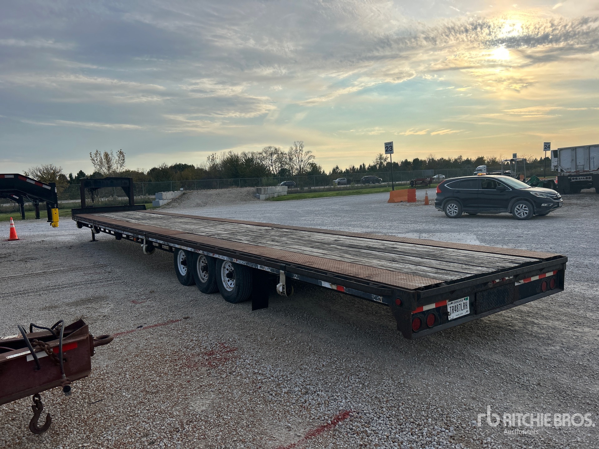 2012 Rolls Rite 48 ft Tri/A Gooseneck