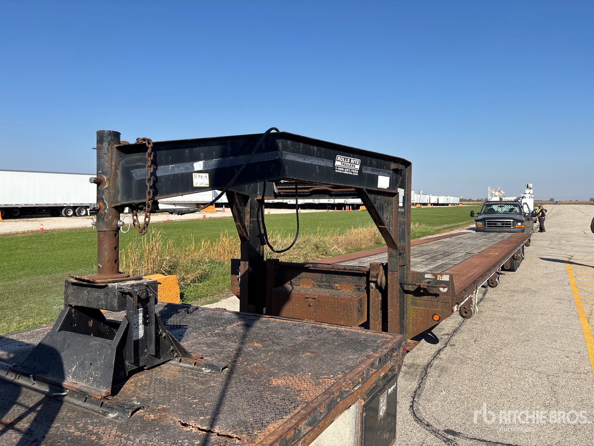 2012 Rolls Rite 48 ft Tri/A Gooseneck