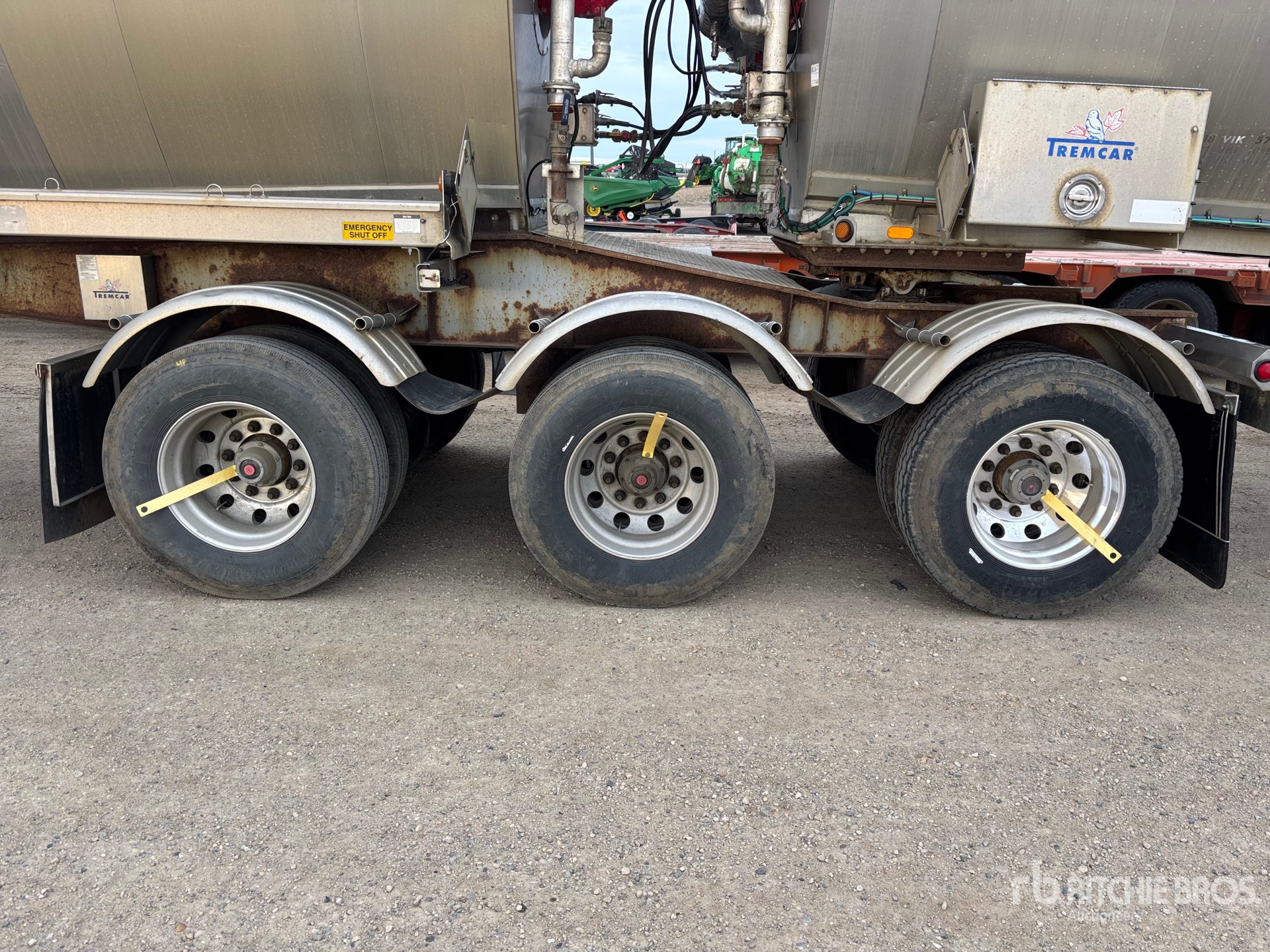 2013 Tremcar 32700 L Super B-Train Lead