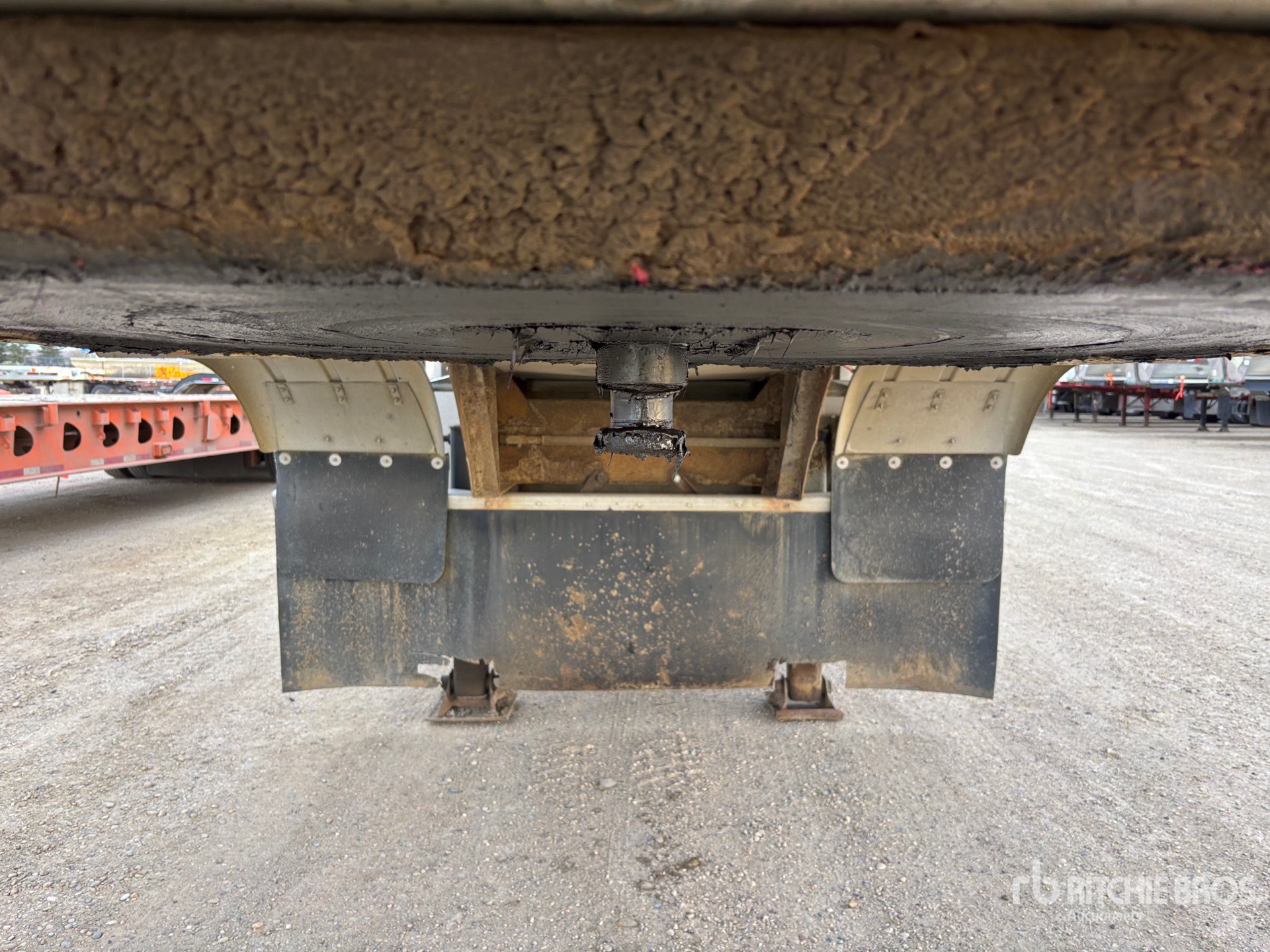 2013 Tremcar 32700 L Super B-Train Lead
