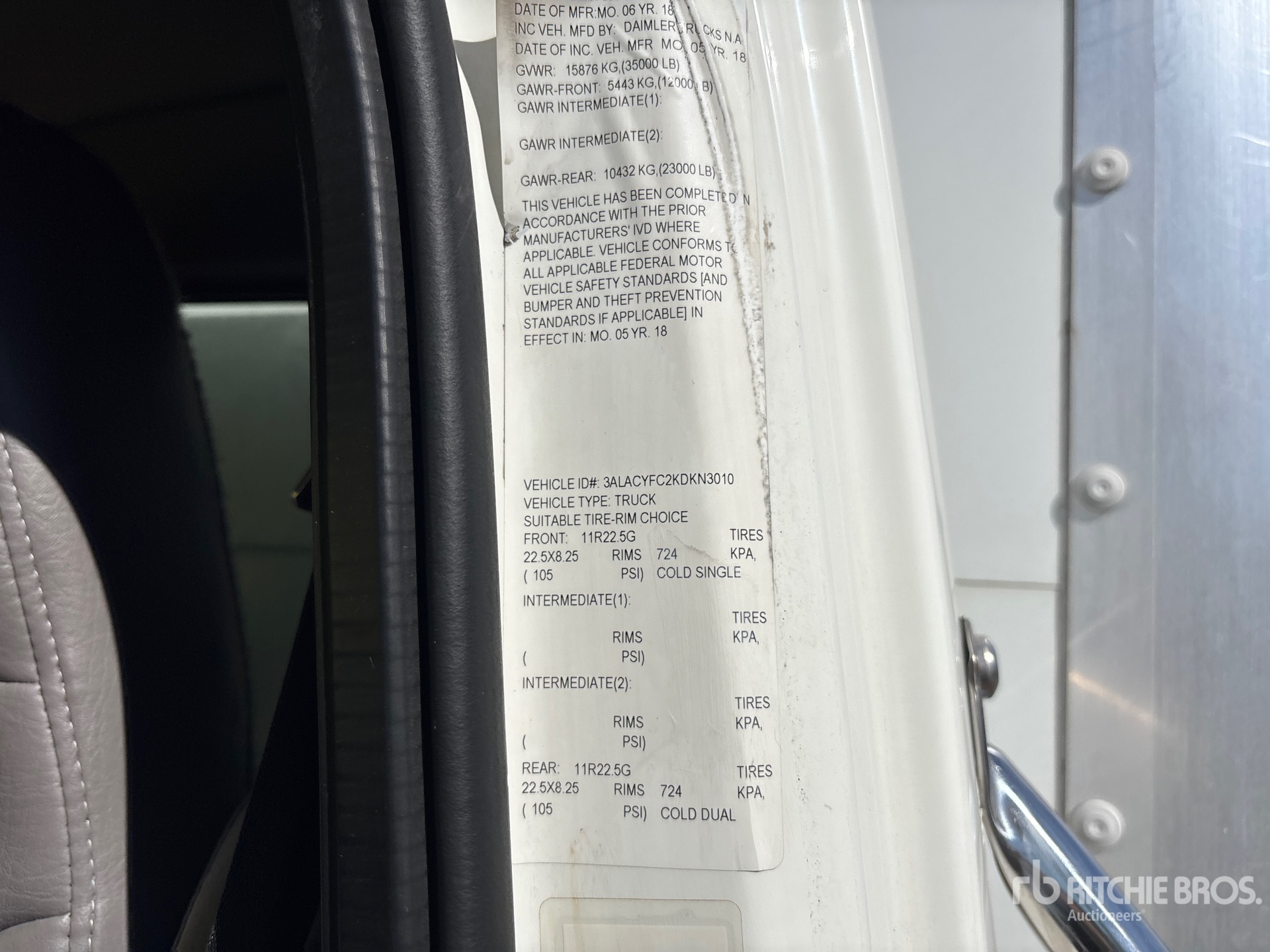 2019 Freightliner M2 106