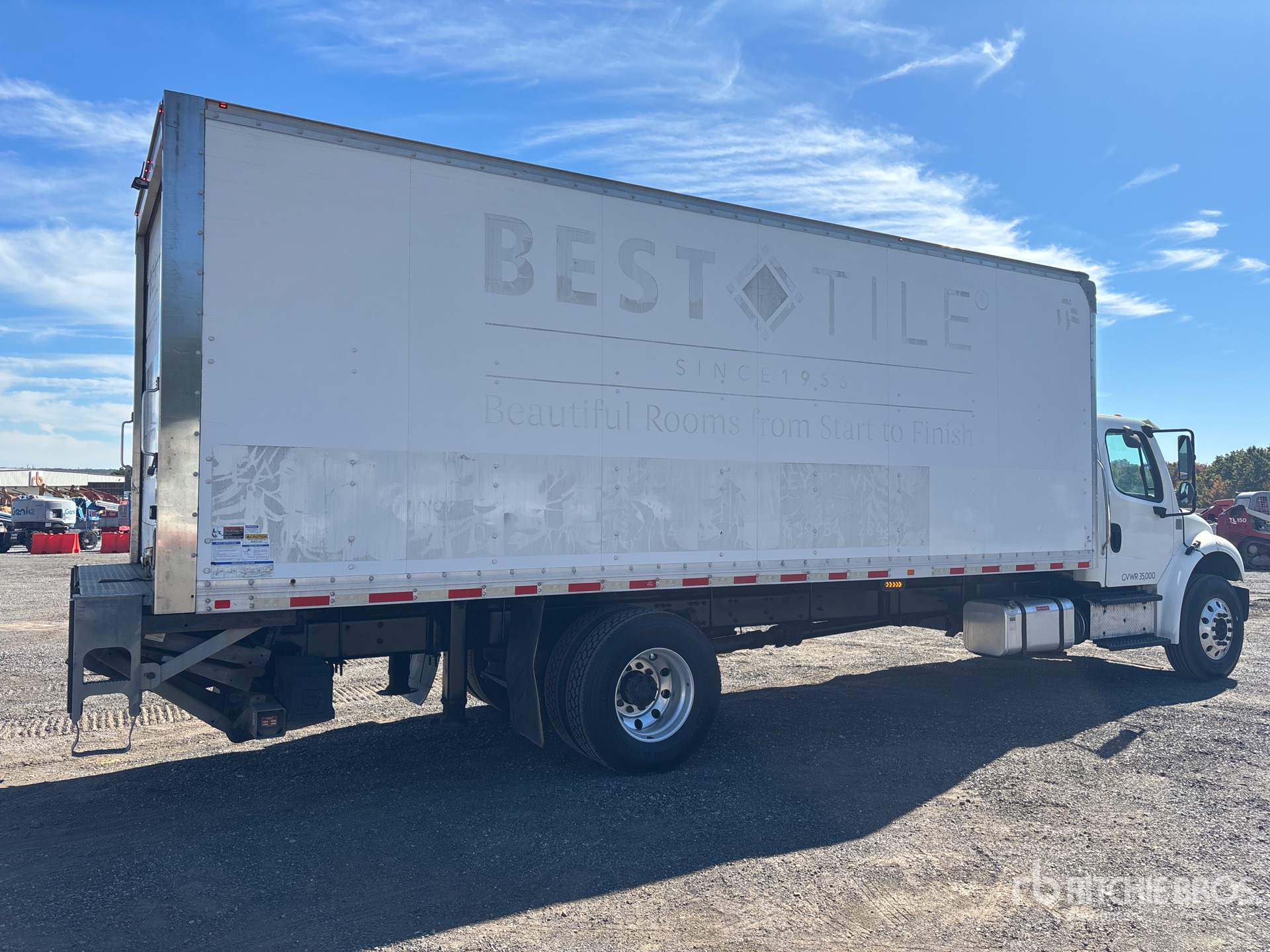 2019 Freightliner M2 106