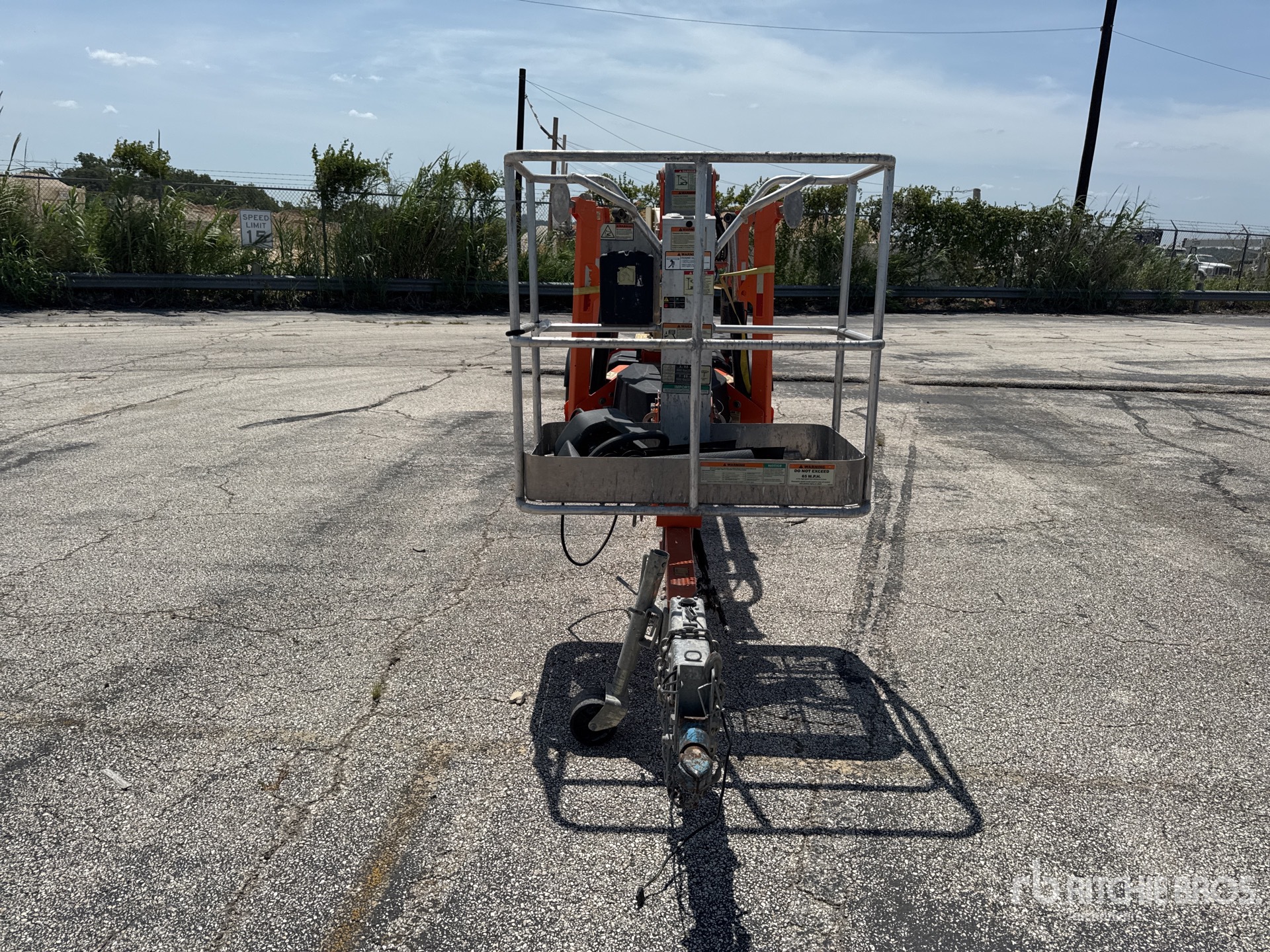 2020 JLG T500J
