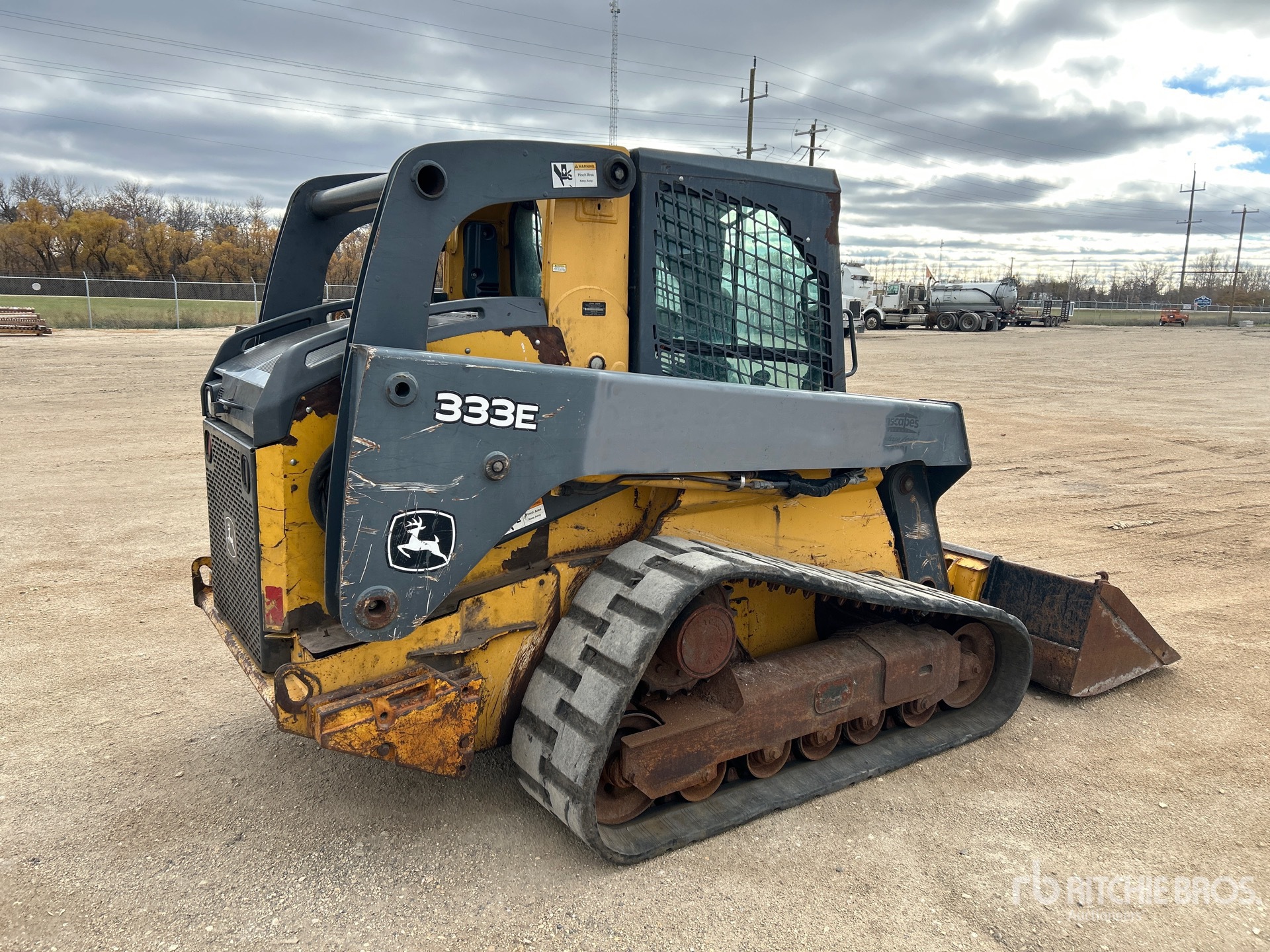2014 John Deere 333E