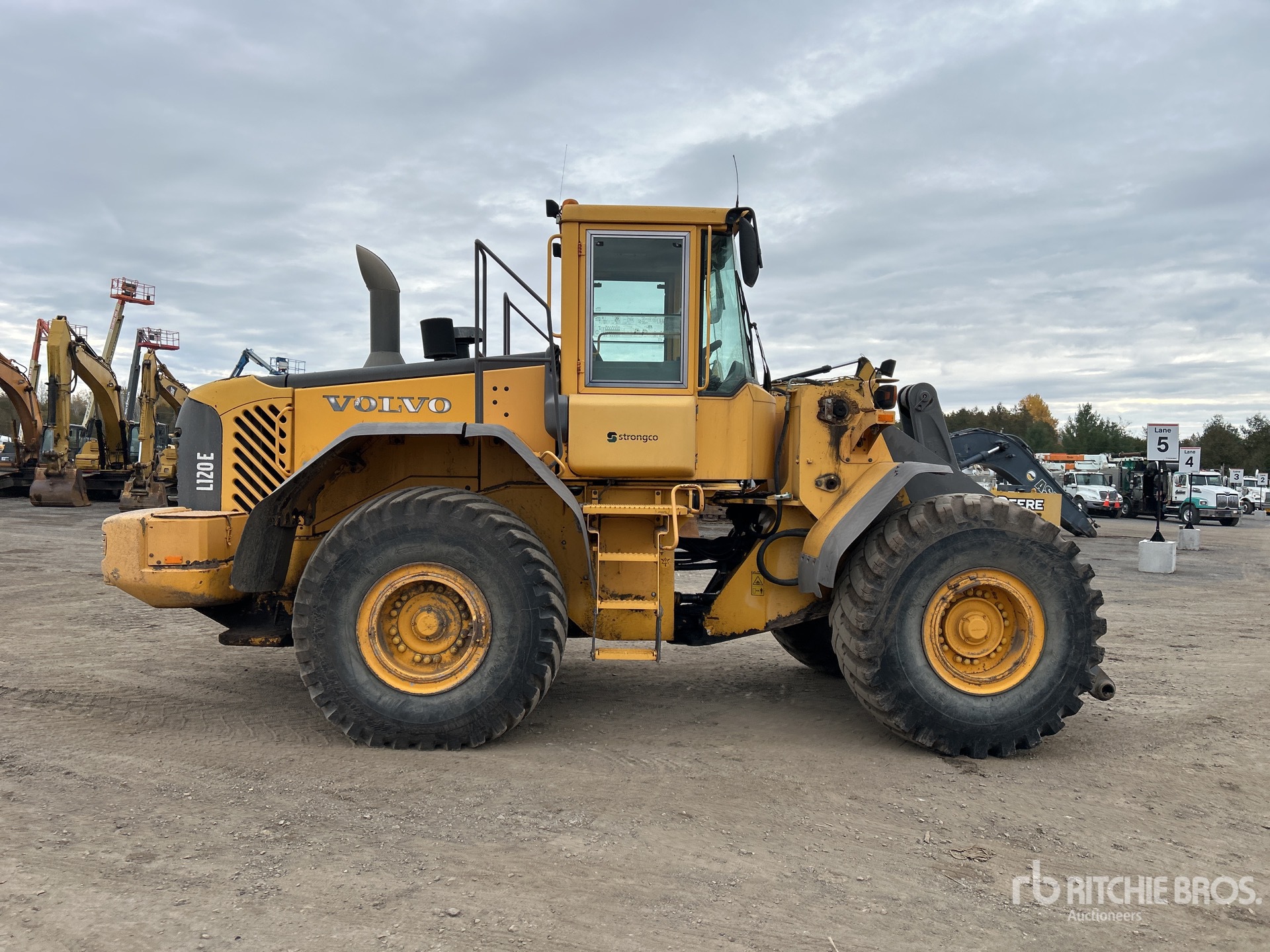2005 Volvo L120E