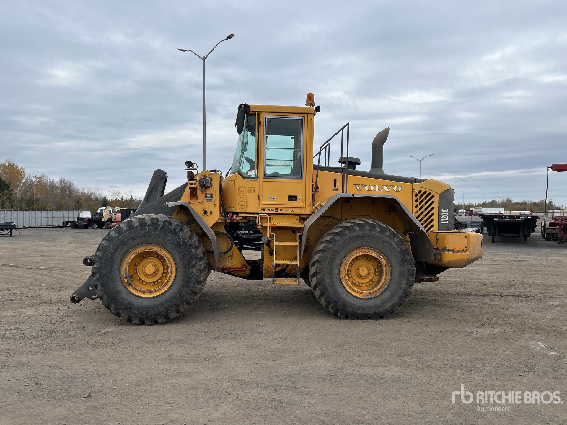 2005 Volvo L120E