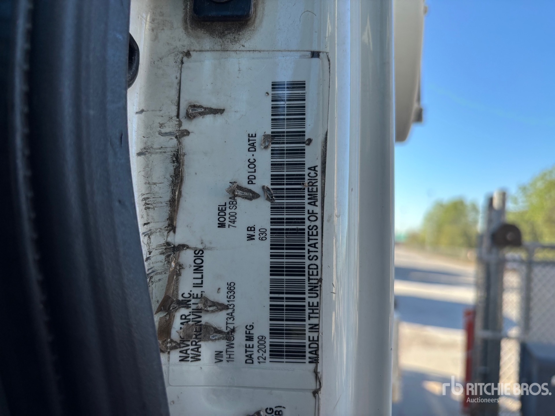 2011 International (INOPERABLE)