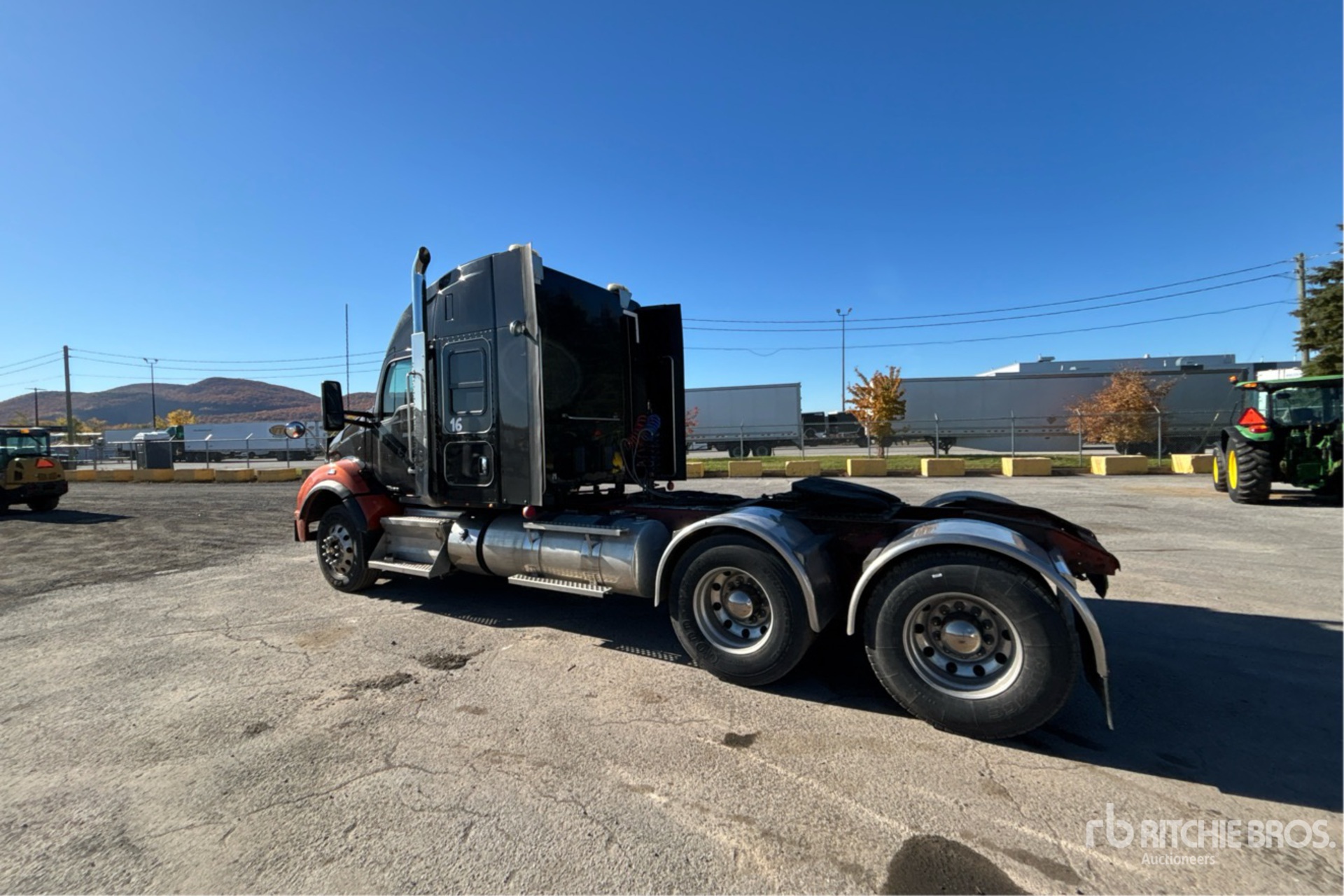 2016 Kenworth T880
