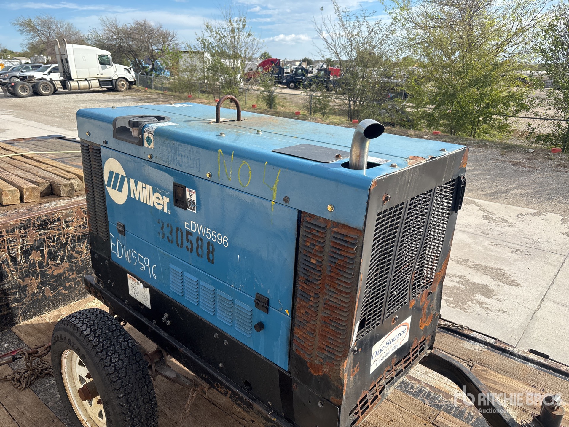 Miller BIG BLUE 300 PR