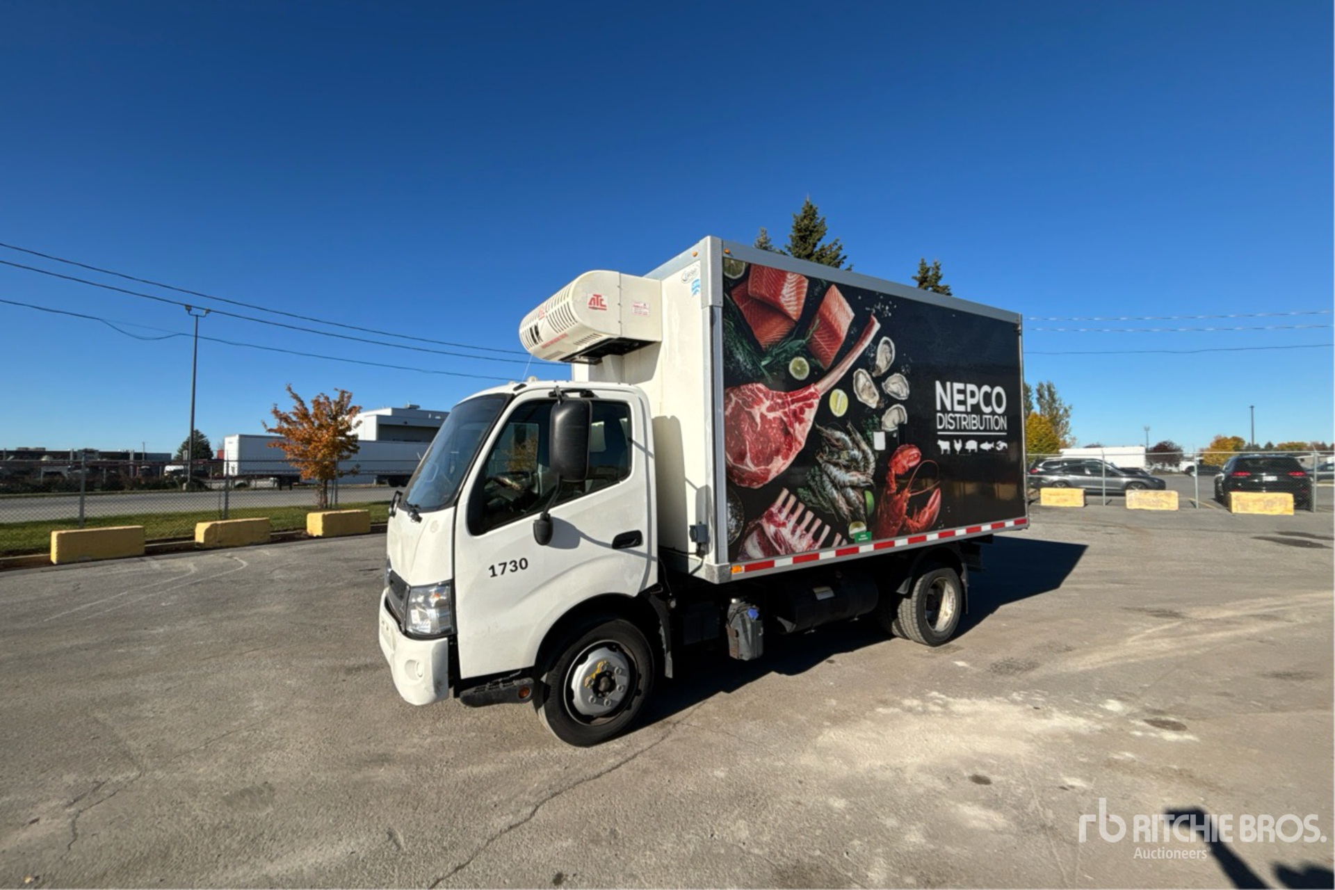 2017 Hino 195