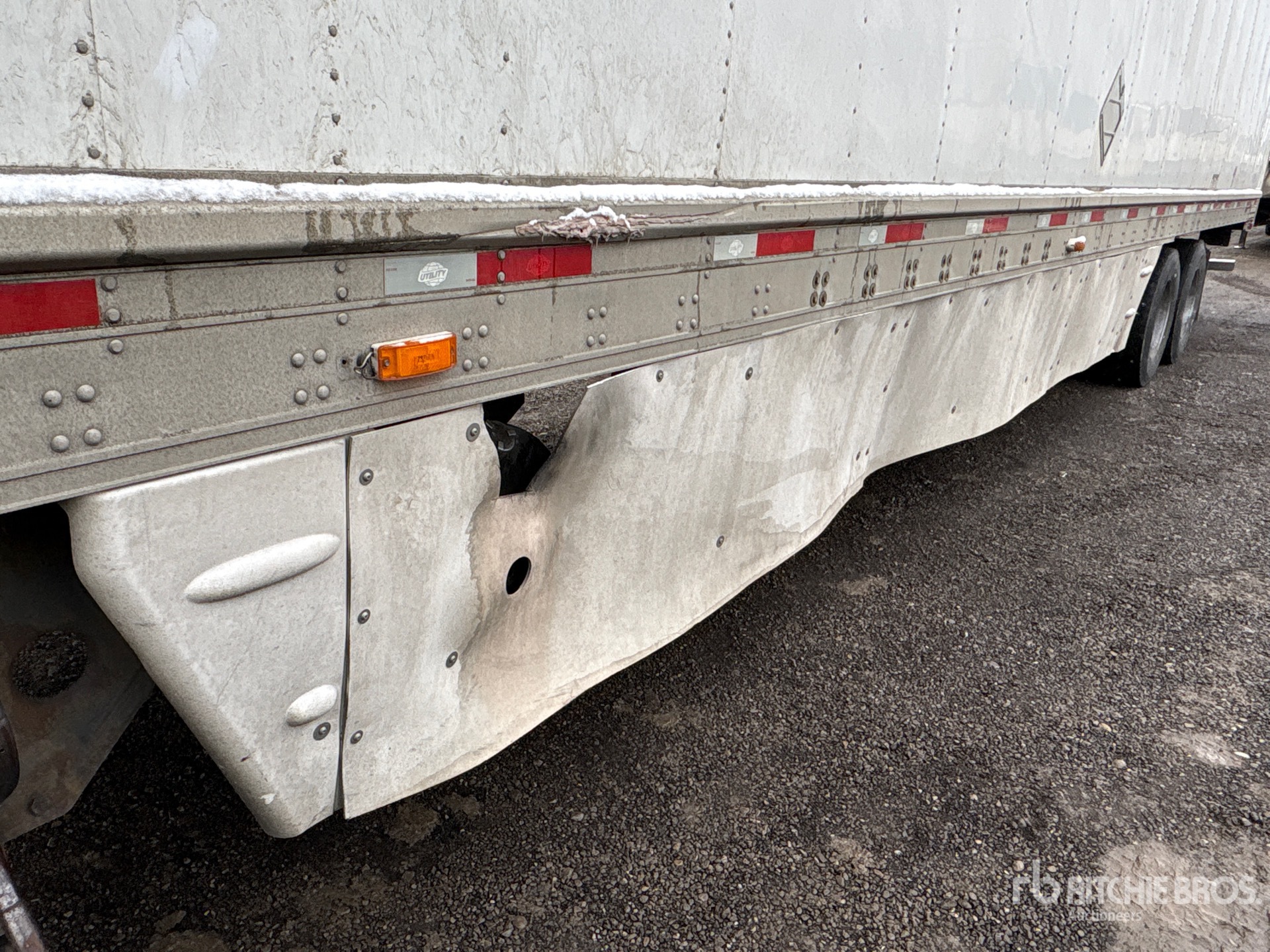 2011 Utility 53 ft x 102 in T/A