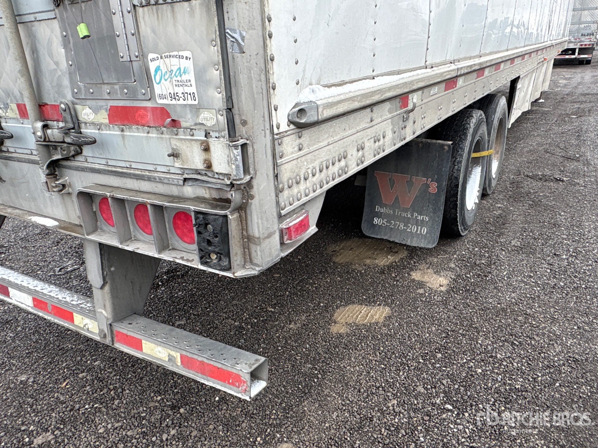 2011 Utility 53 ft x 102 in T/A