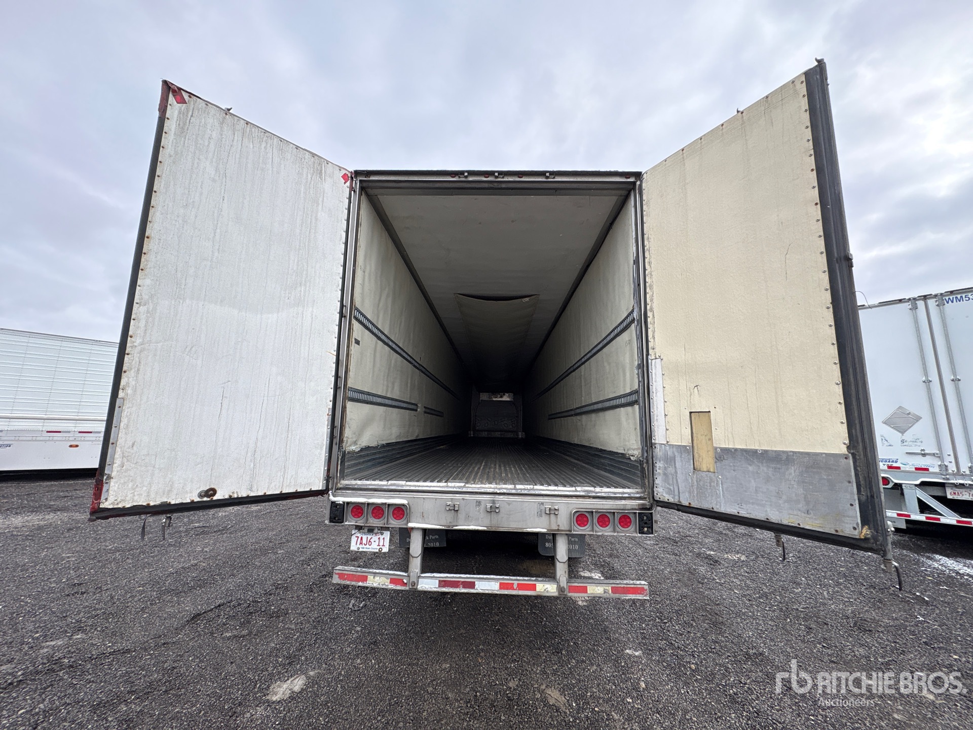 2011 Utility 53 ft x 102 in T/A