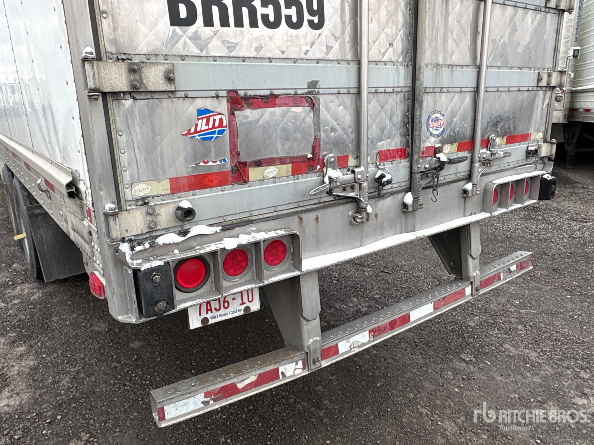 2011 Utility 53 ft x 102 in T/A