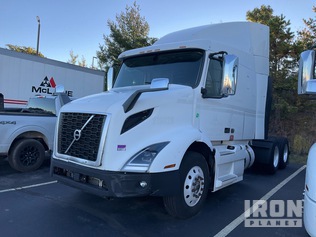 Volvo 2020 VNR T/A Sleeper — occasion