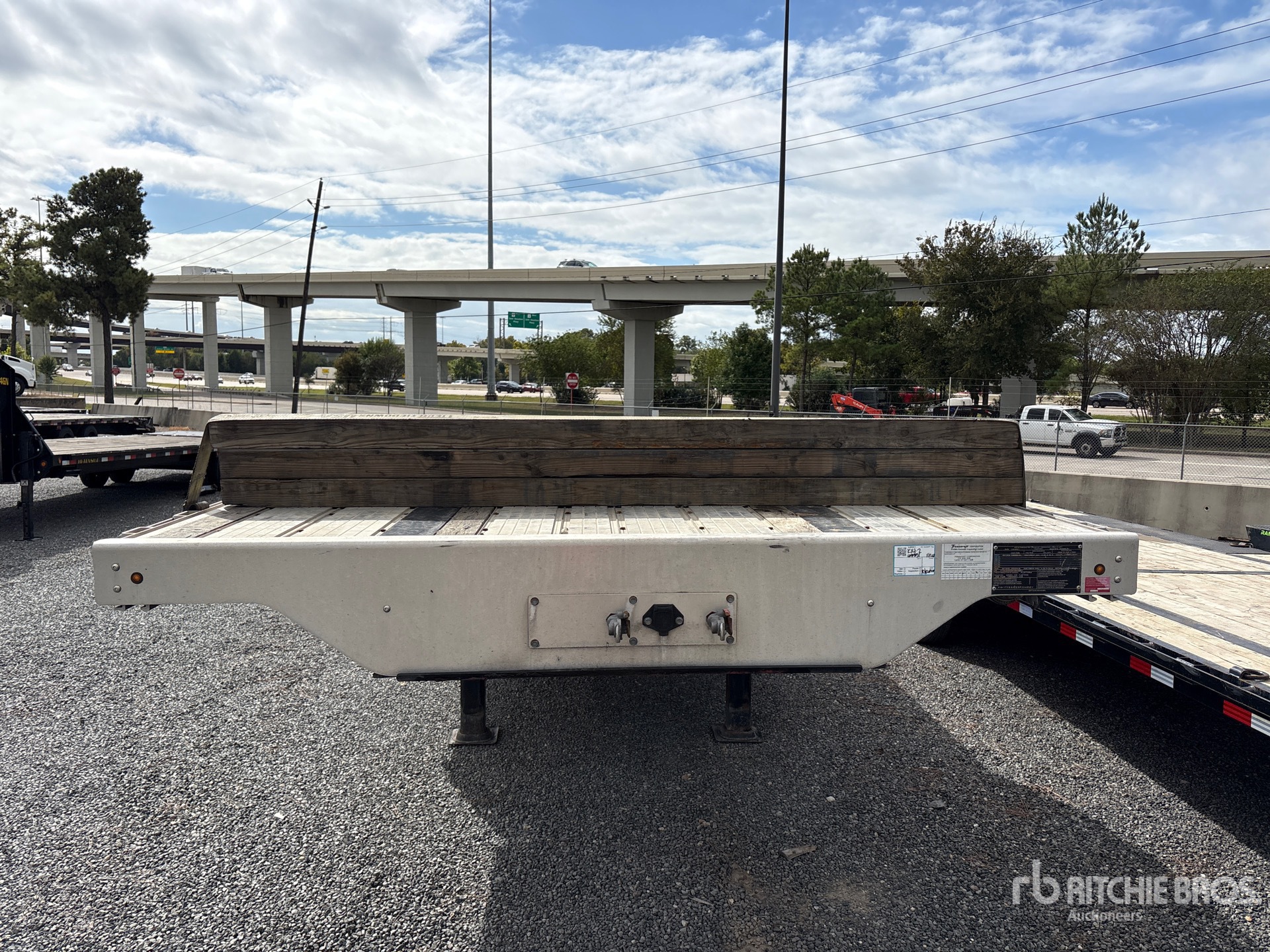 2023 Transcraft 53 ft T/A