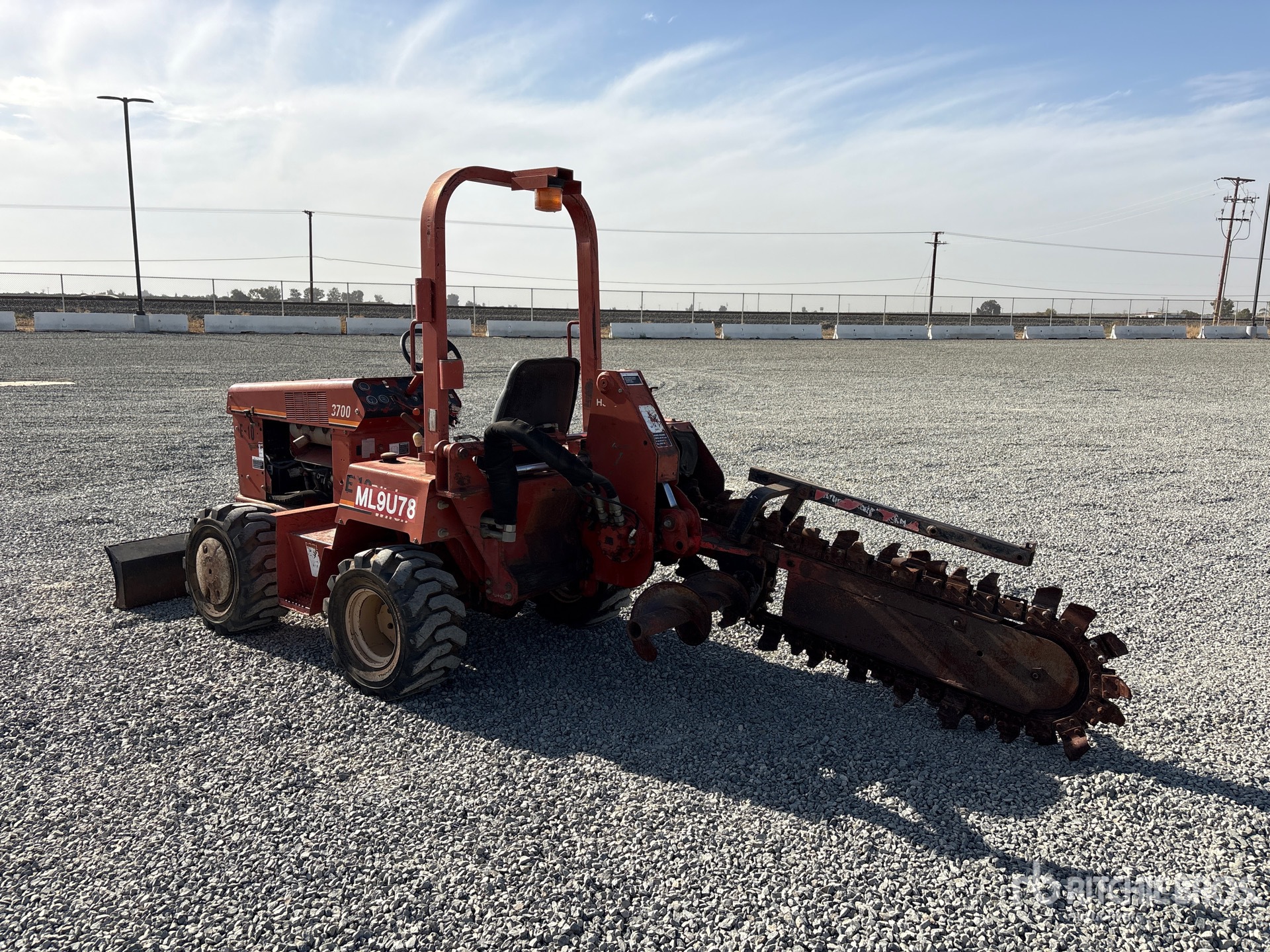 Ditch Witch 3700DD