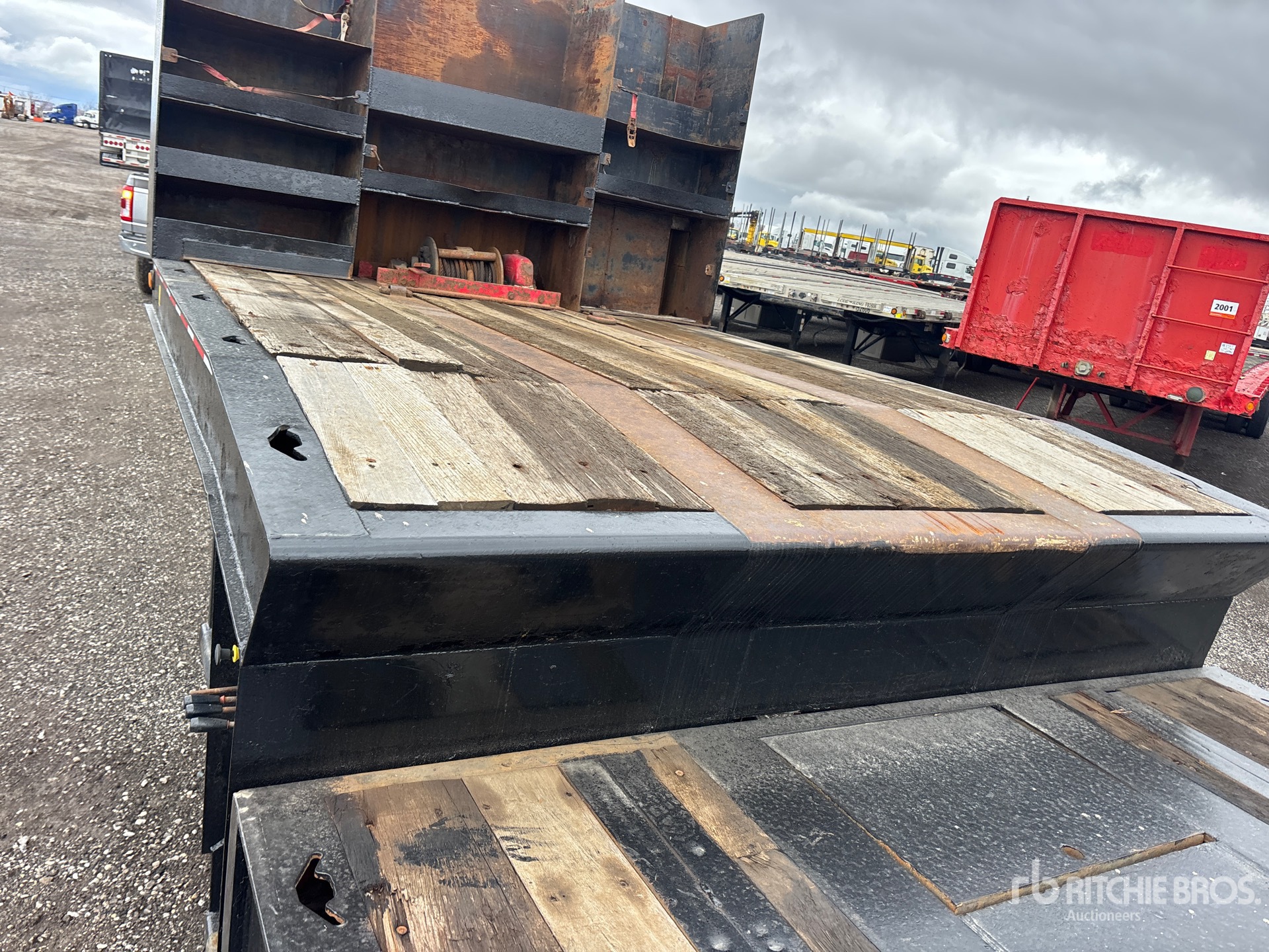 2004 Elgin 52 FT TRI/A