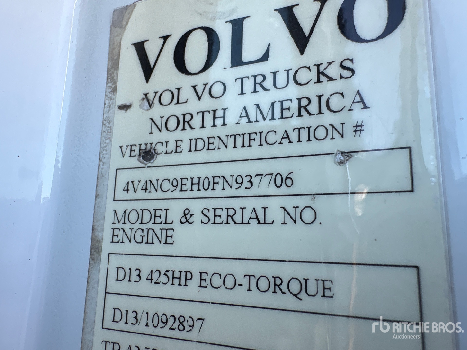 2015 Volvo VNL