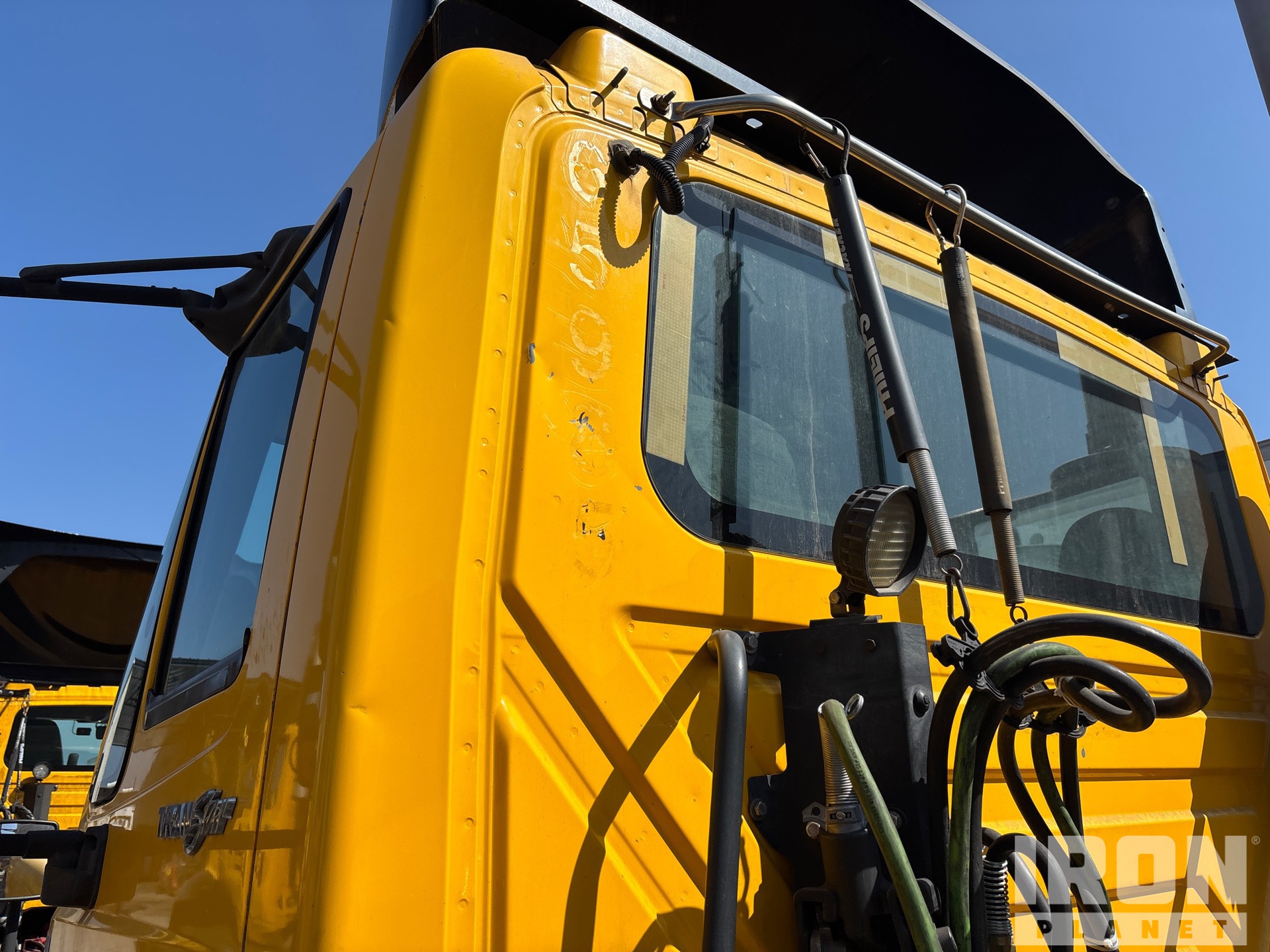 2012 International 8600