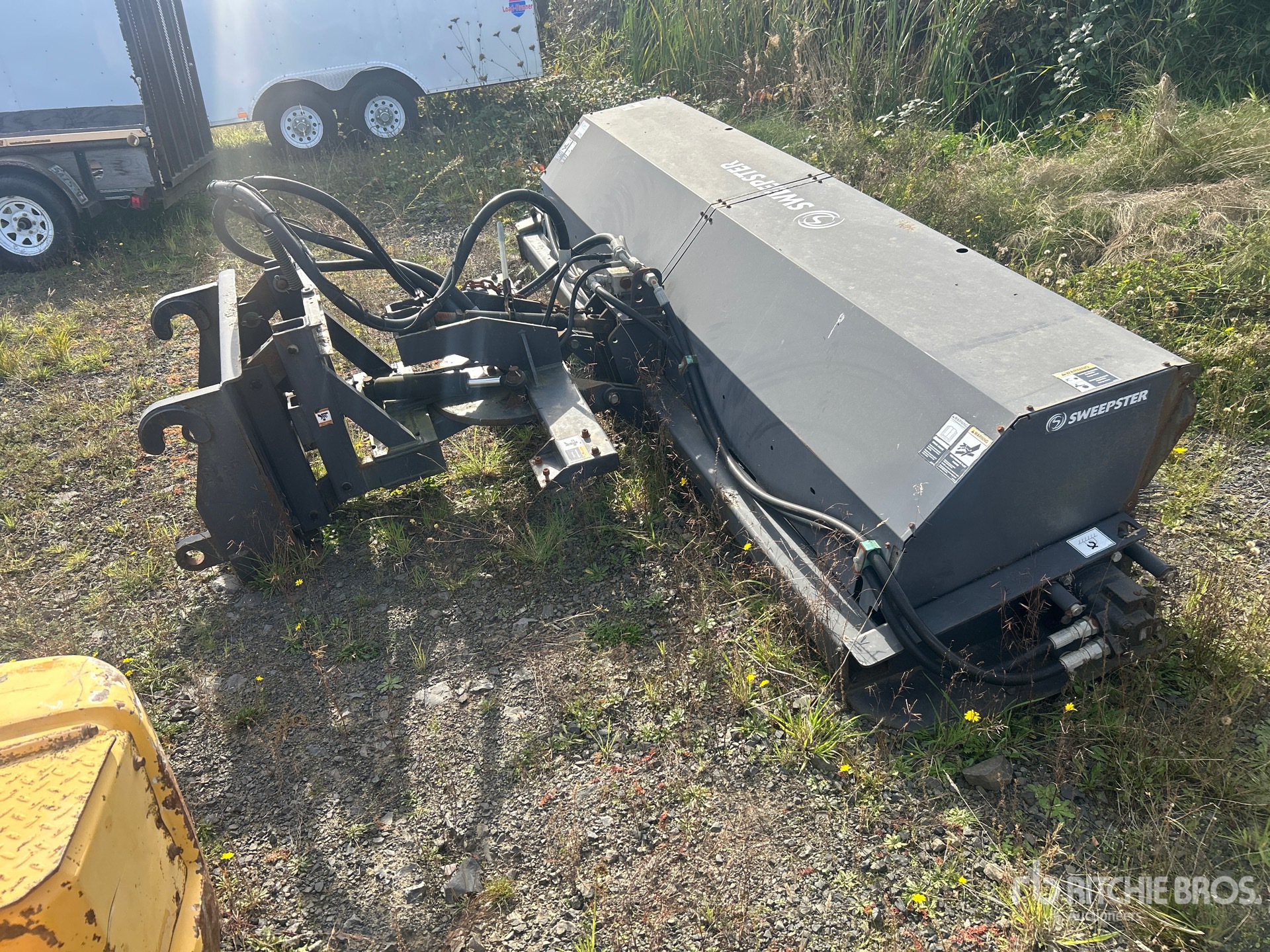 2007 Sweepster 124 IN WHEEL LOADER SWEEPER