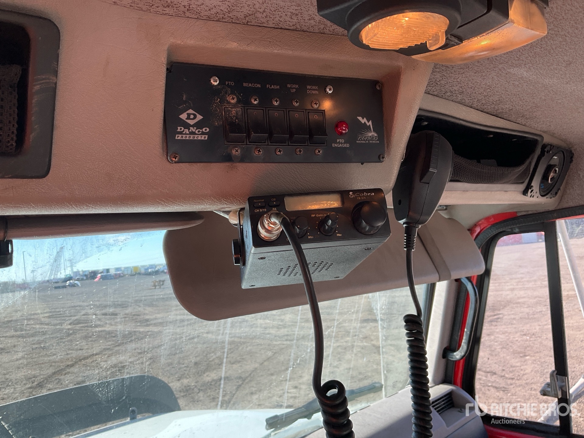 1999 International 4700